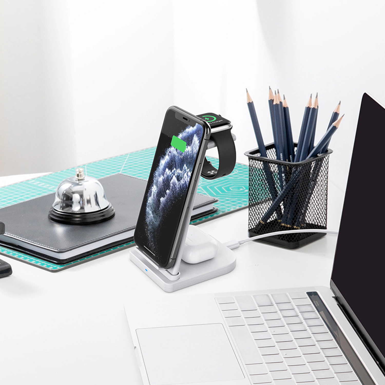 GBruno 3-in-1 Wireless Charging Dock