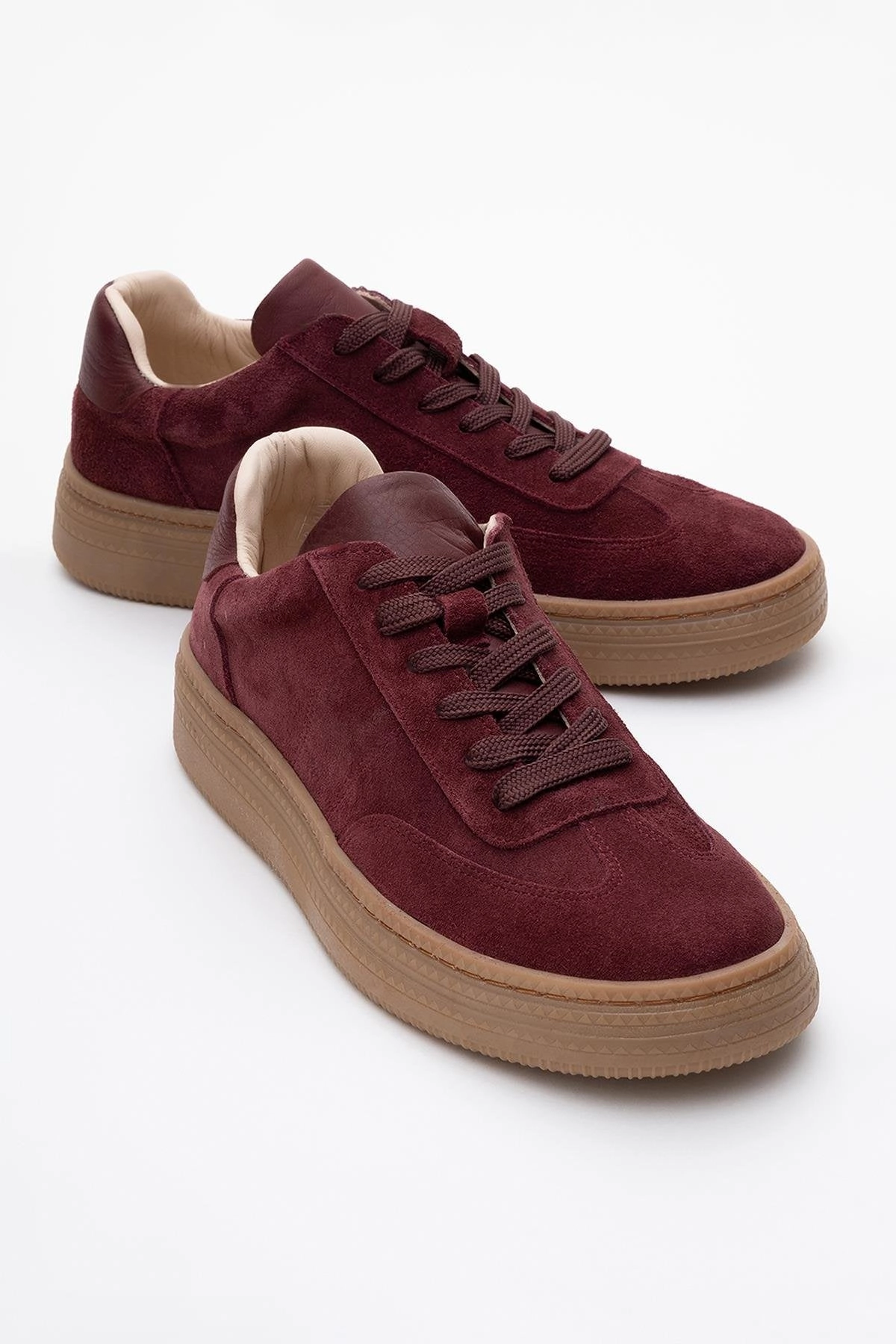 Forever & Always Womens Fyore Leather Sneakers