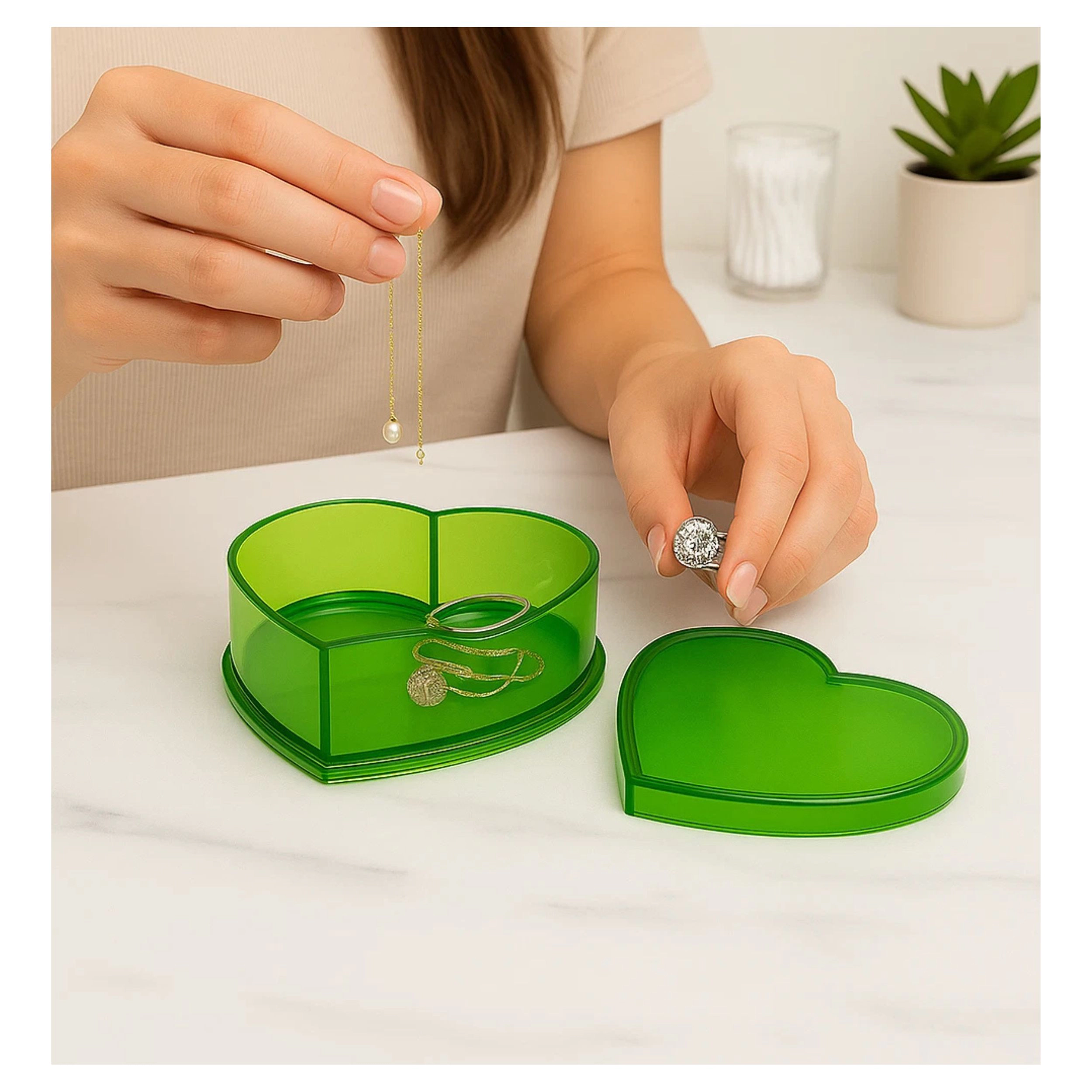 Home Collection Green Heart Shaped Storage Box with Lid
