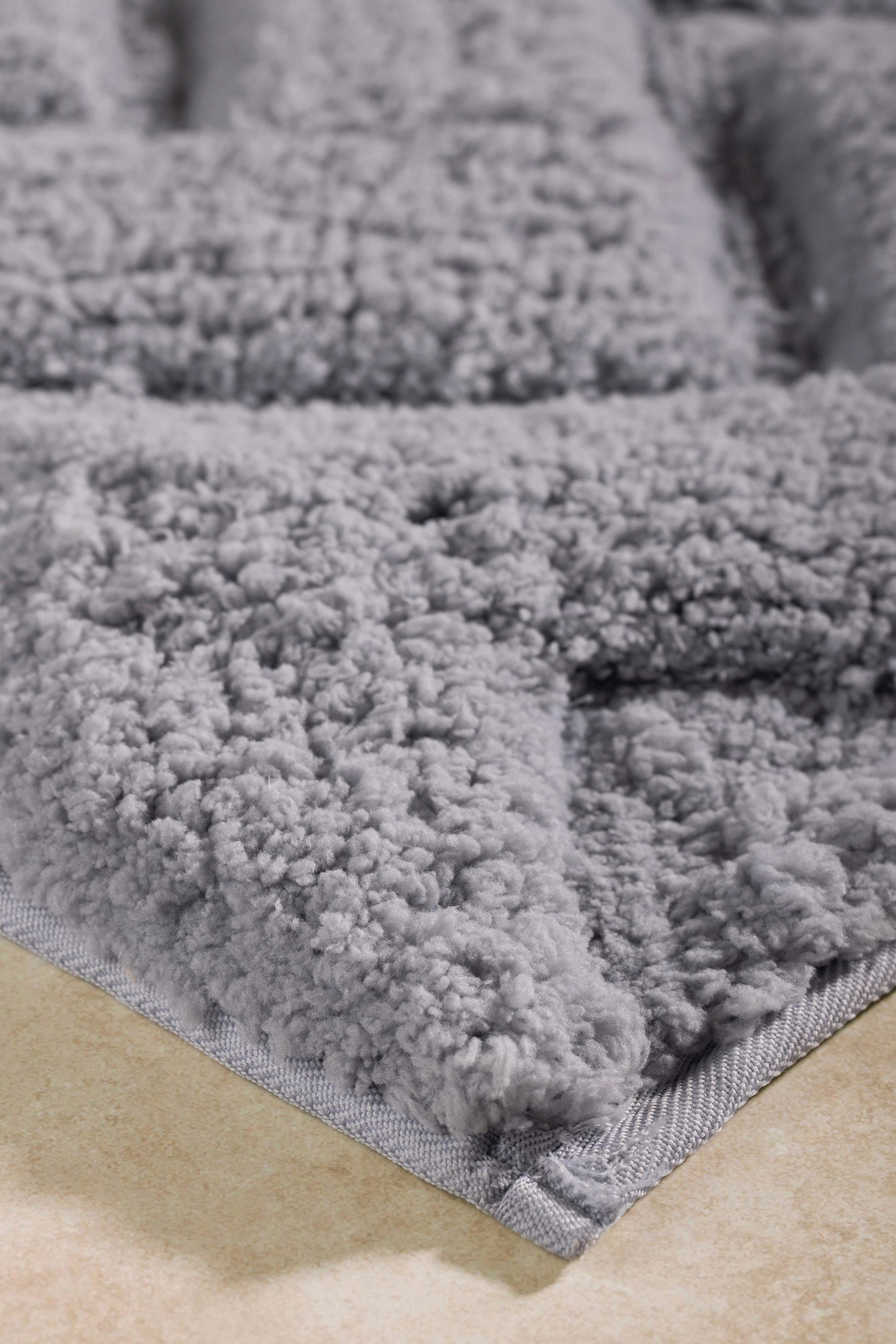 GAURI KOHLI Vantaa Ivory Bath Mat