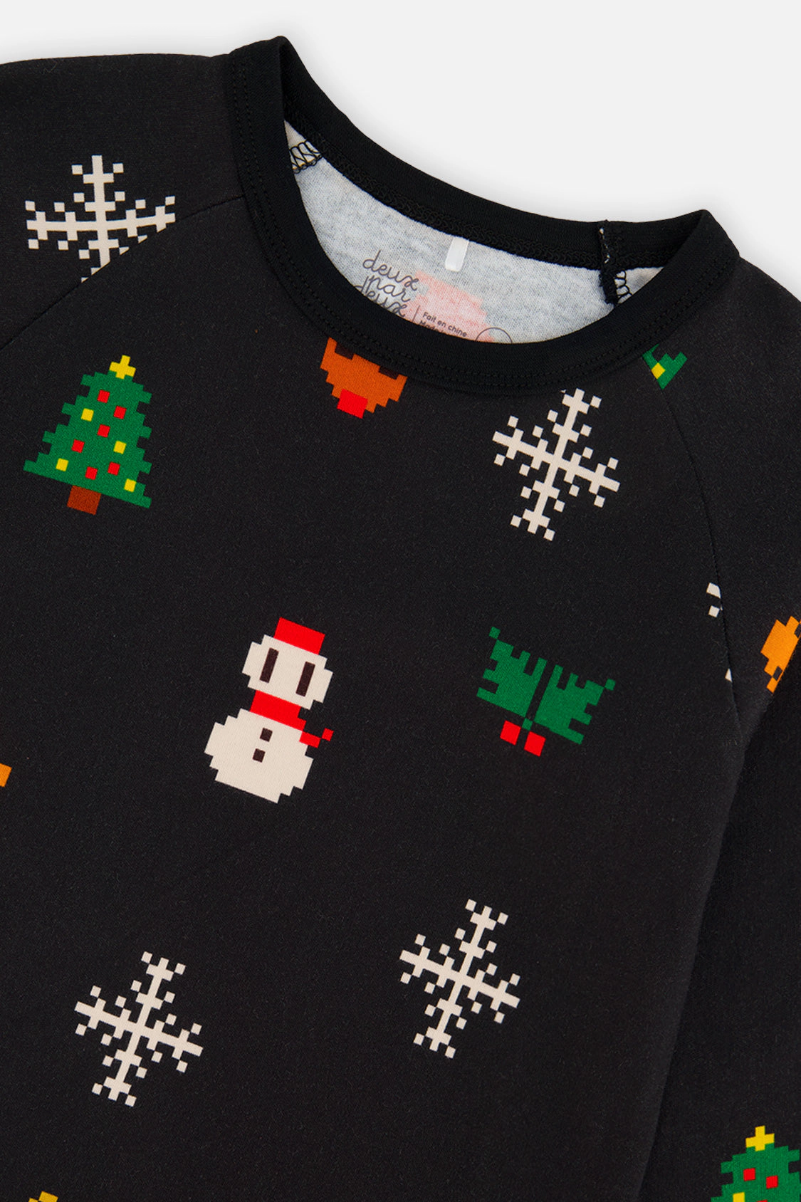 Deux par Boys Organic Cotton Christmas Pixel Two Piece Pajama Set with Raglan Sleeve Top and Pants