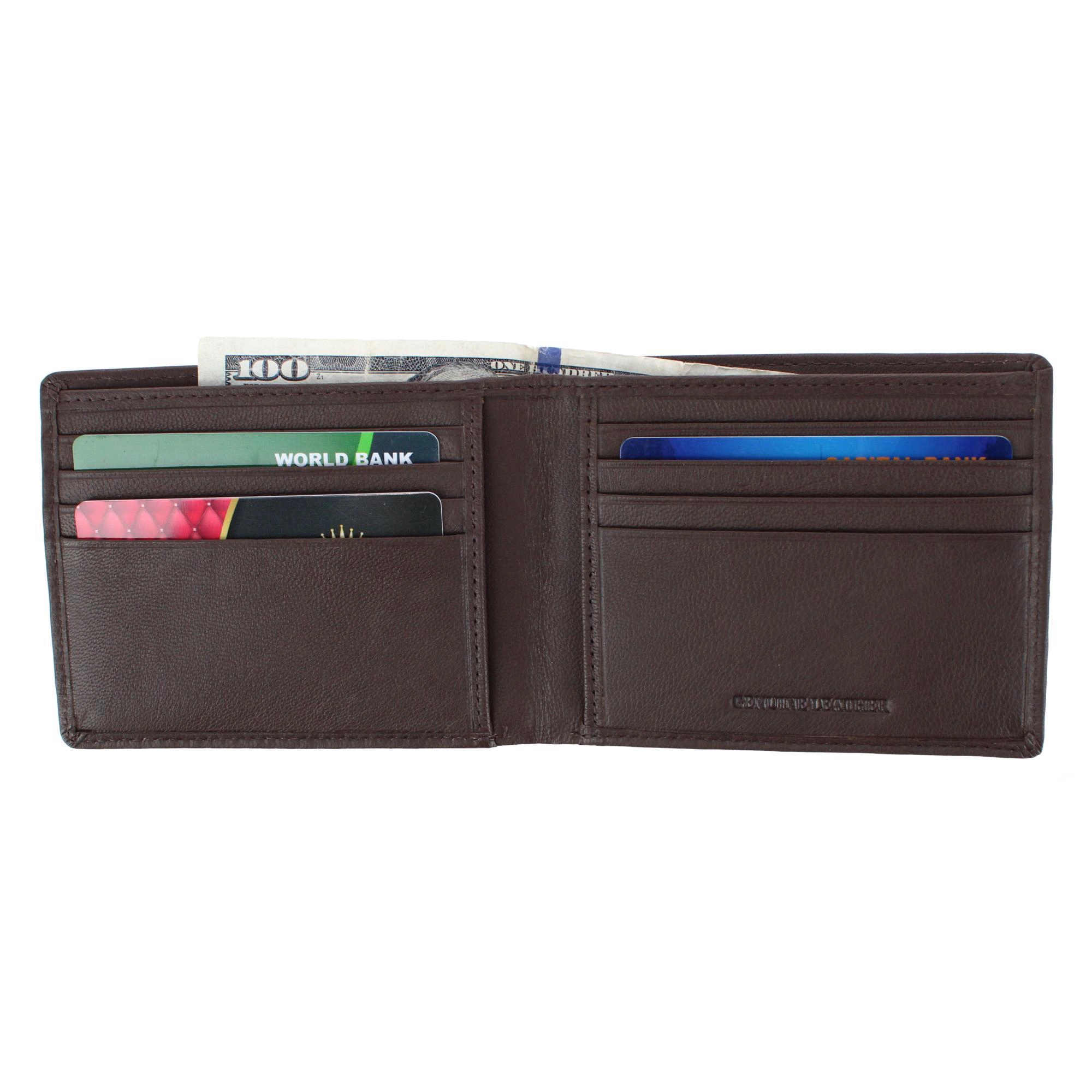 CTM Men's Leather American Flag Embossed Bifold Wallet