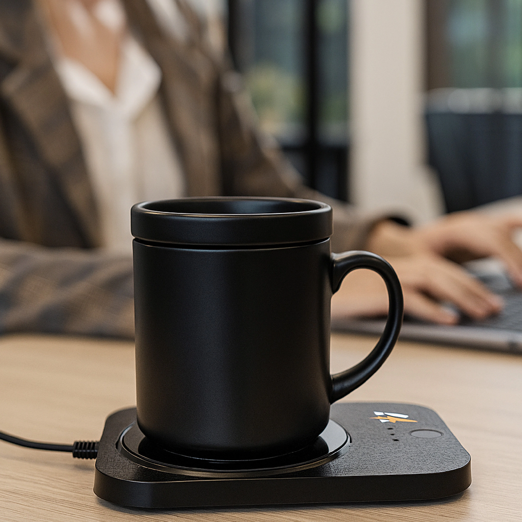 Pursonic Unisex Wireless Charger & Mug Warmer 2-in-1 Sip & Charge