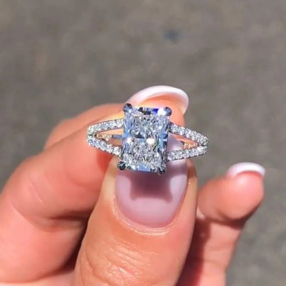 Women's 4 Prong Set Brilliant Cut Cubic Zirconia Wedding Ring
