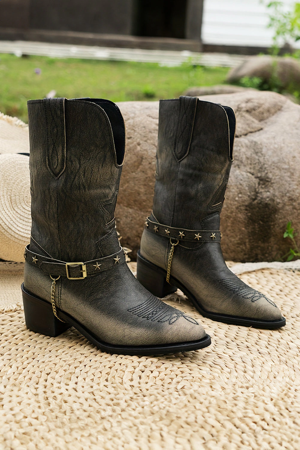 Threaded Pear Women's Western Distressed Boots