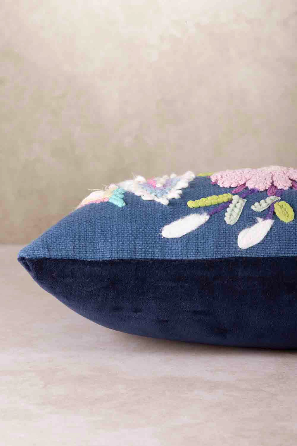 GAURI KOHLI Geneva Throw Pillow 16"x24"