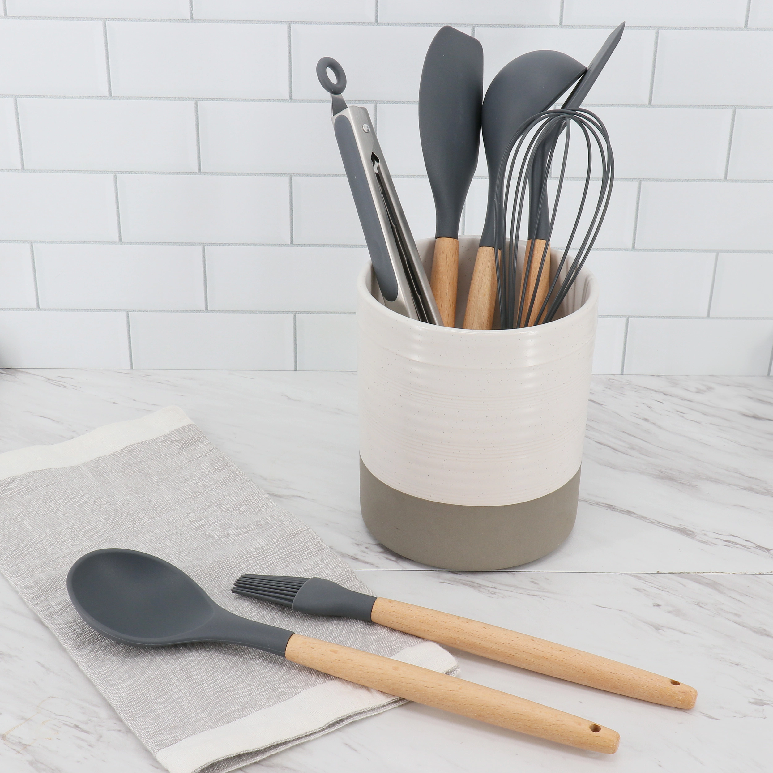 Gibson Home Holton 7 Piece Silicone Beech Wood Kitchen Tool Set in Grey