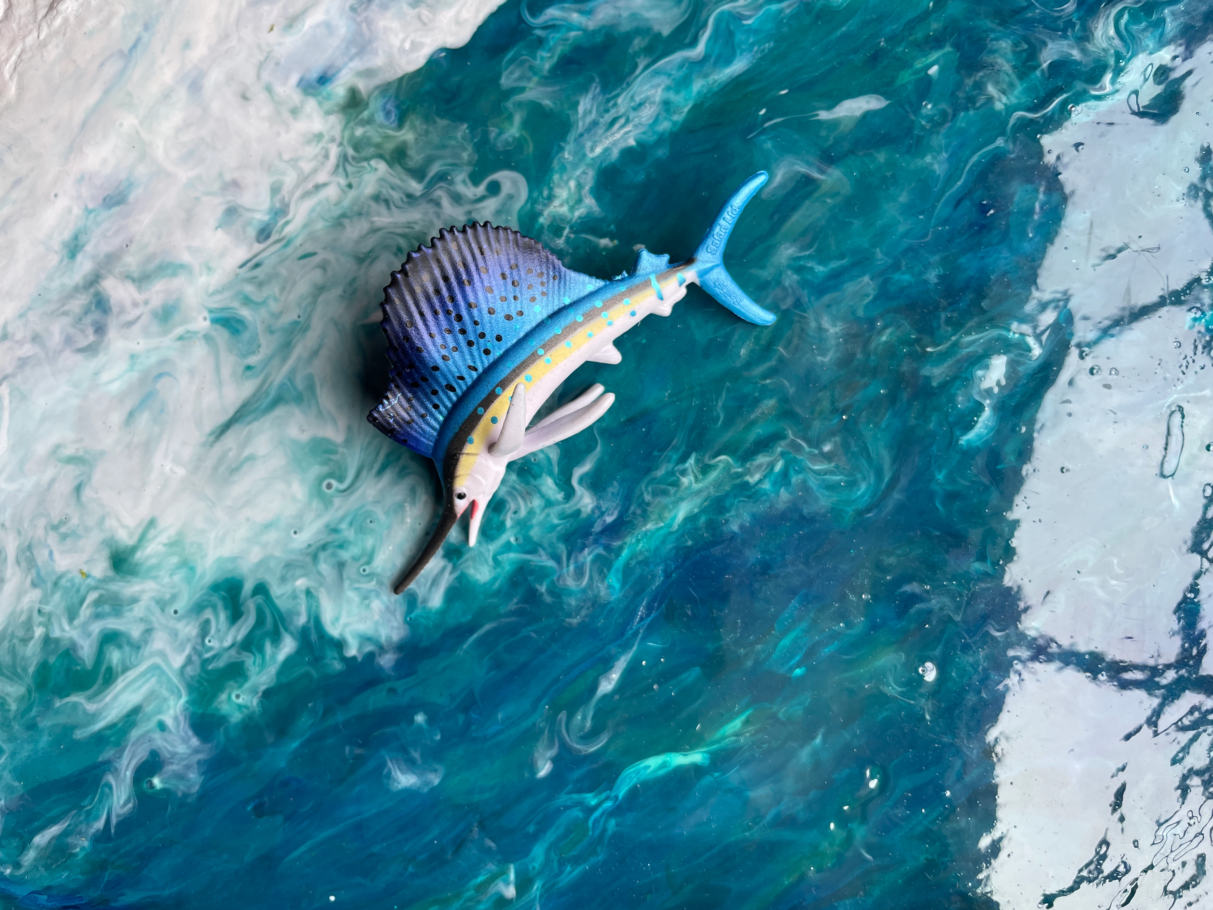 Safari Ltd. - Pelagic Fish TOOB - contains 10 Mini Figurines
