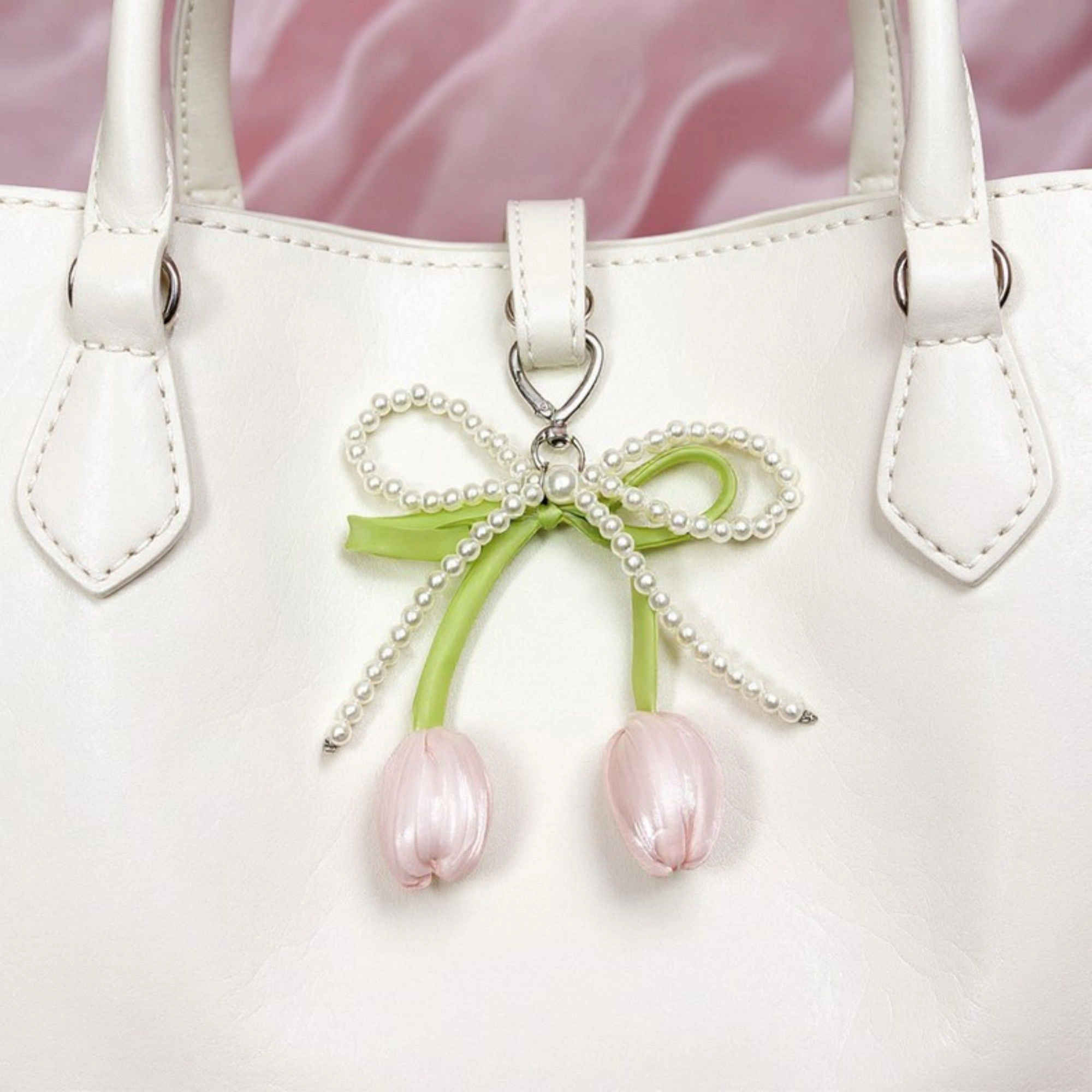 Alilang Women's Pearl Bow Keychain with Satin Tulip Charms and Ribbon Accent