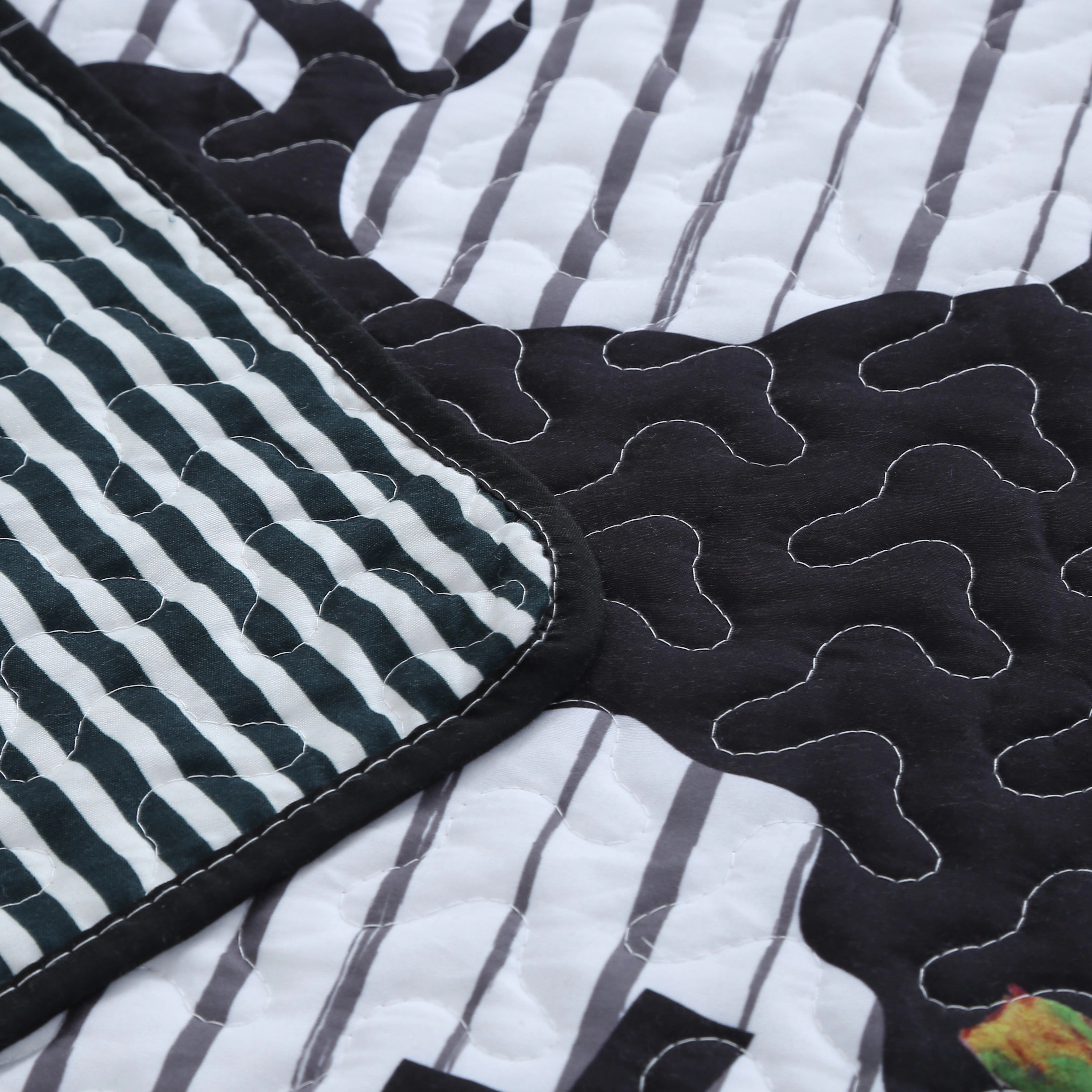 MarCielo 3 Piece Polyester Halloween Quilt Set – Pumpkin Haunted Night Bedspread