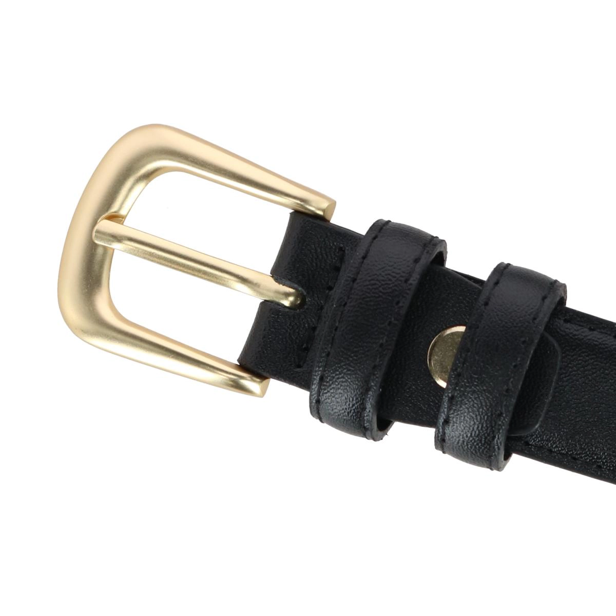 CTM Women's Leather Adjustable Belt with Statement Buckle