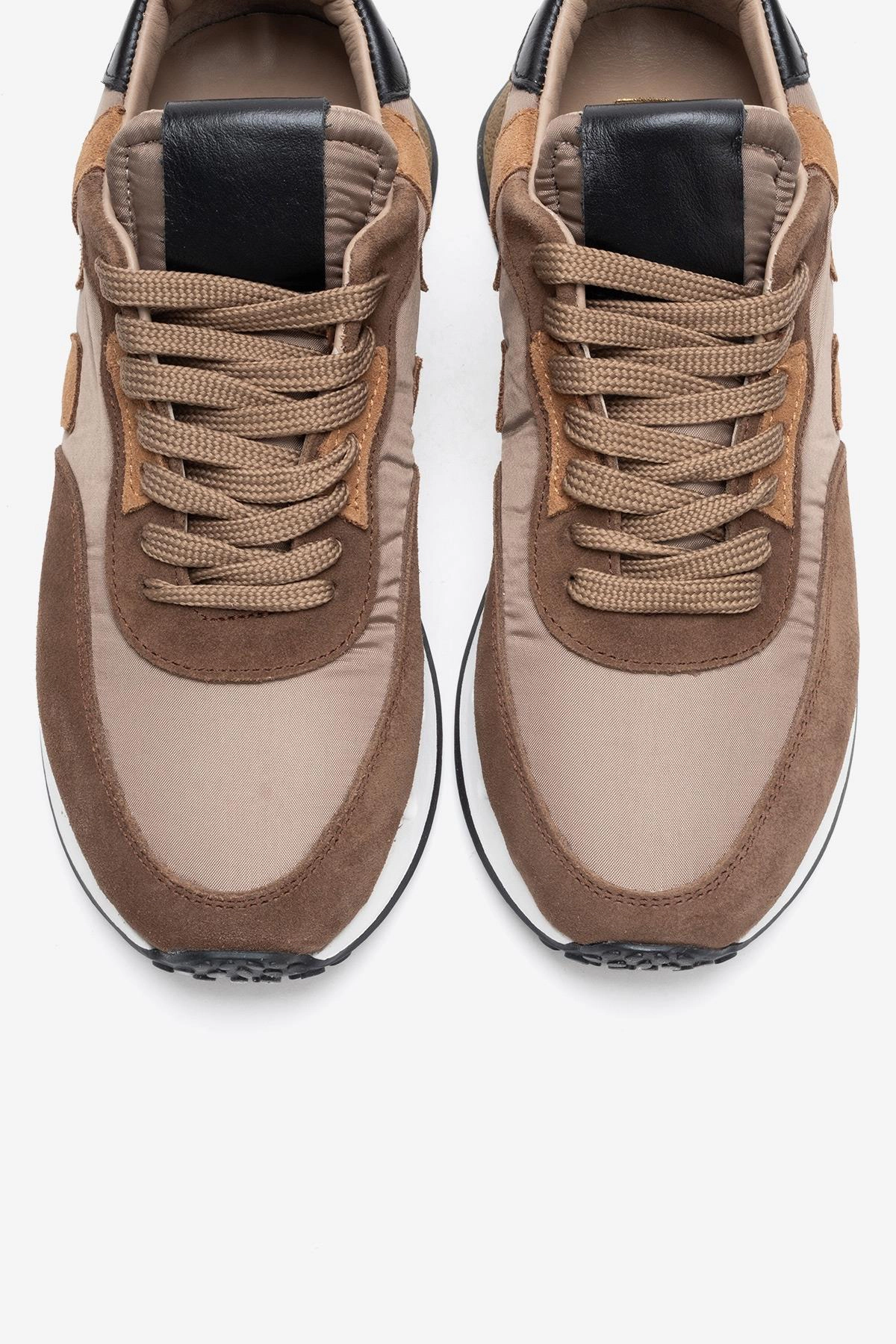 Forever & Always Womens Vian Leather Platform Sneaker