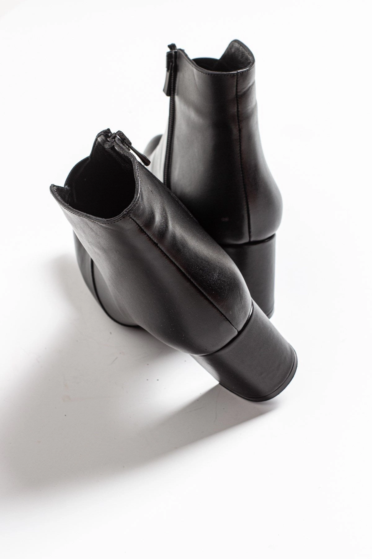 Forever & Always Womens Finda Leather Block Heel Boots