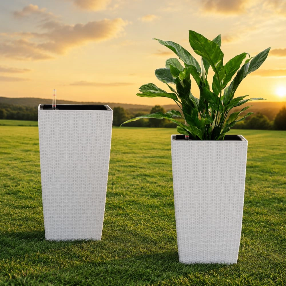 WOW PIONEER Tall Cylindrical Polypropylene Planter