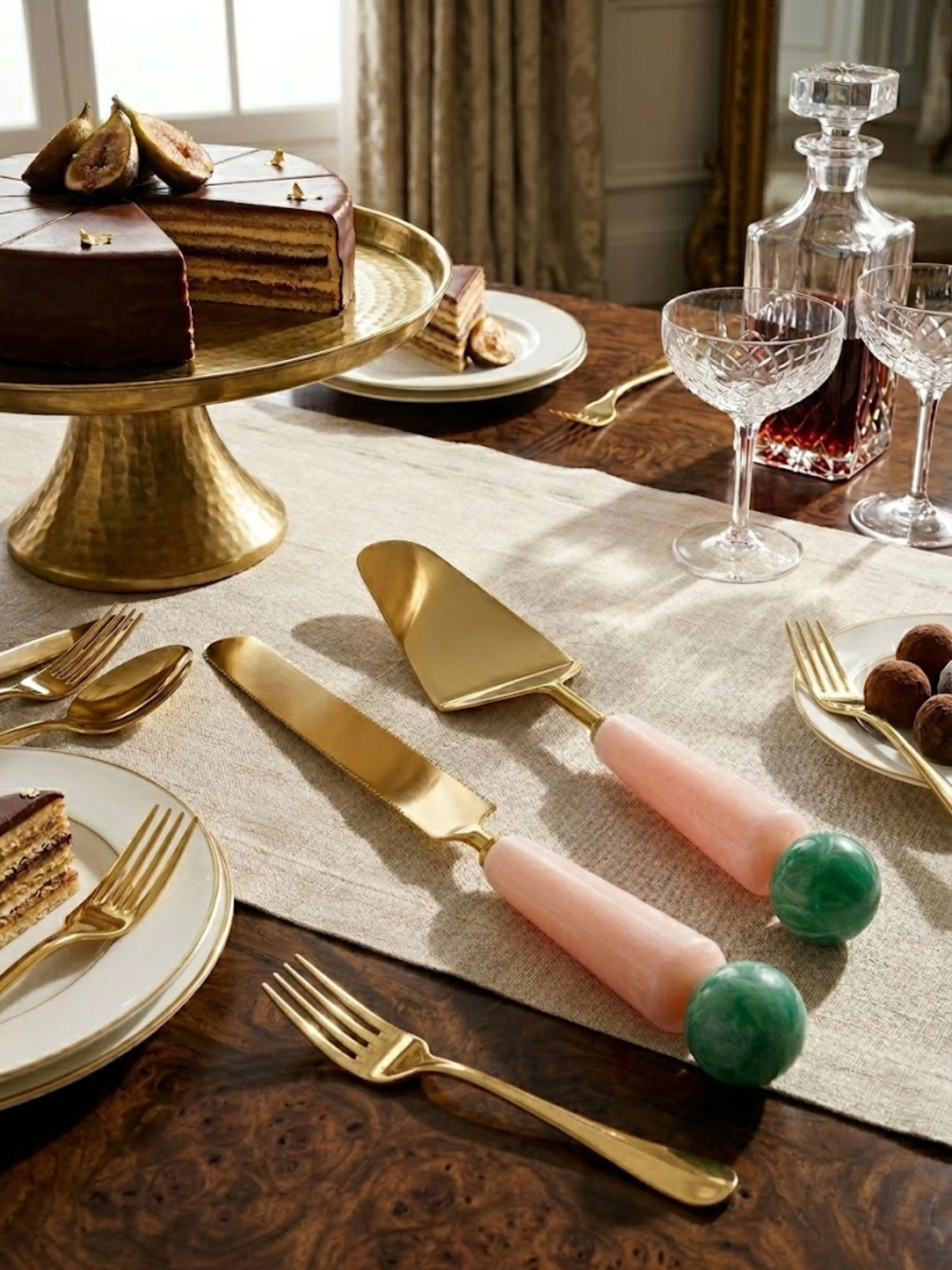 GAURI KOHLI Copenhagen Cake Servers