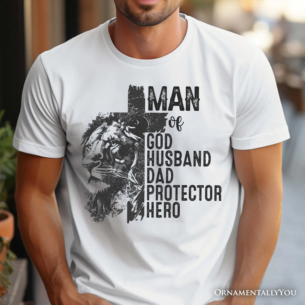 OrnamentallyYou Mens Man Of God Lion Cross T-Shirt