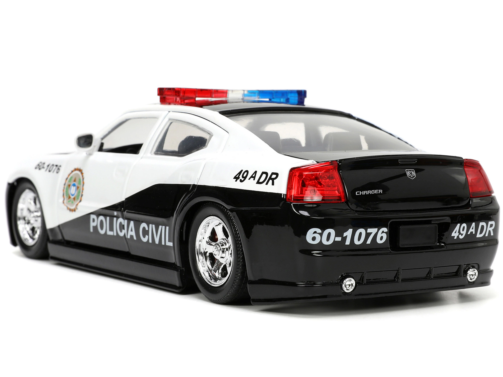Jada 2006 Dodge Charger Police Black And White "Policia Civil" "Fast & Furious" Series 1/24 Diecast Model Car