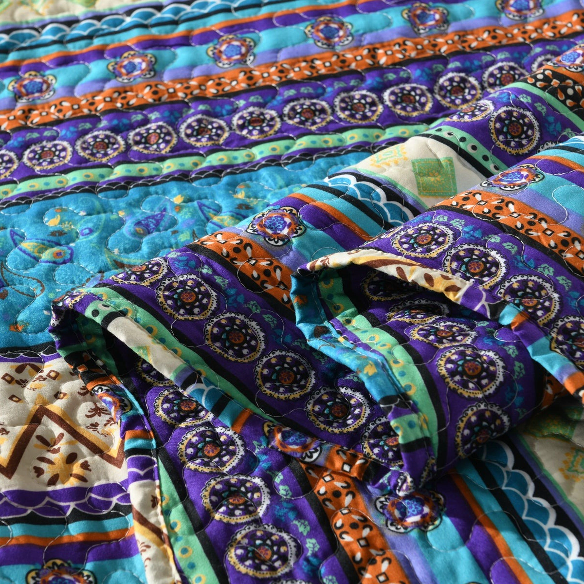 MarCielo 3 Piece Boho Quilt Bedspread Set, Tribal Striped Coverlet with 2 Pillowshams