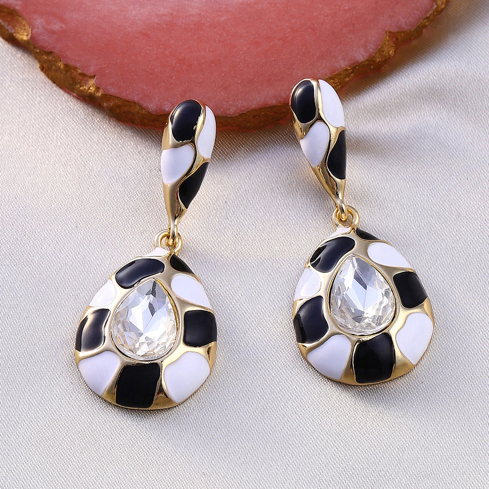 SOHI Women's The Cleo Drop Earrings