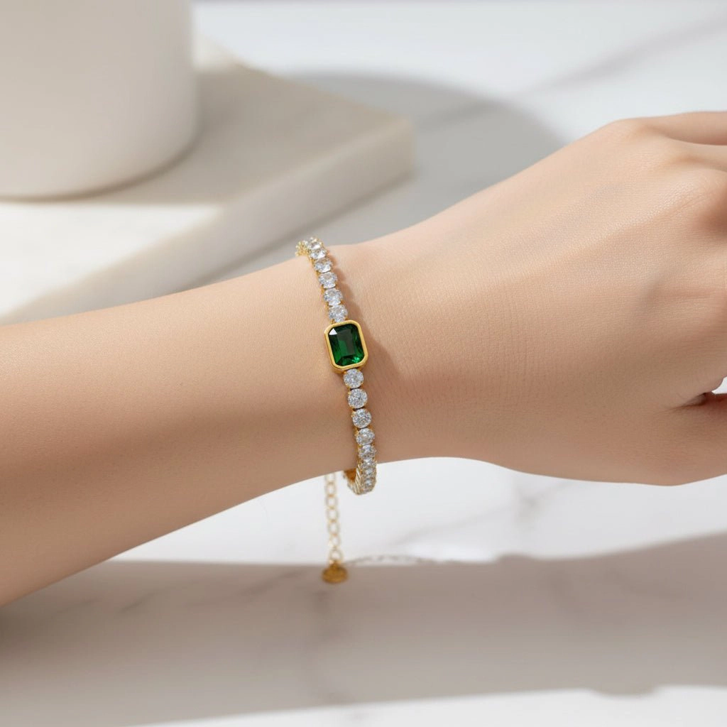 DressAtR Women's Geometric Zircon Gold Plated Bracelet