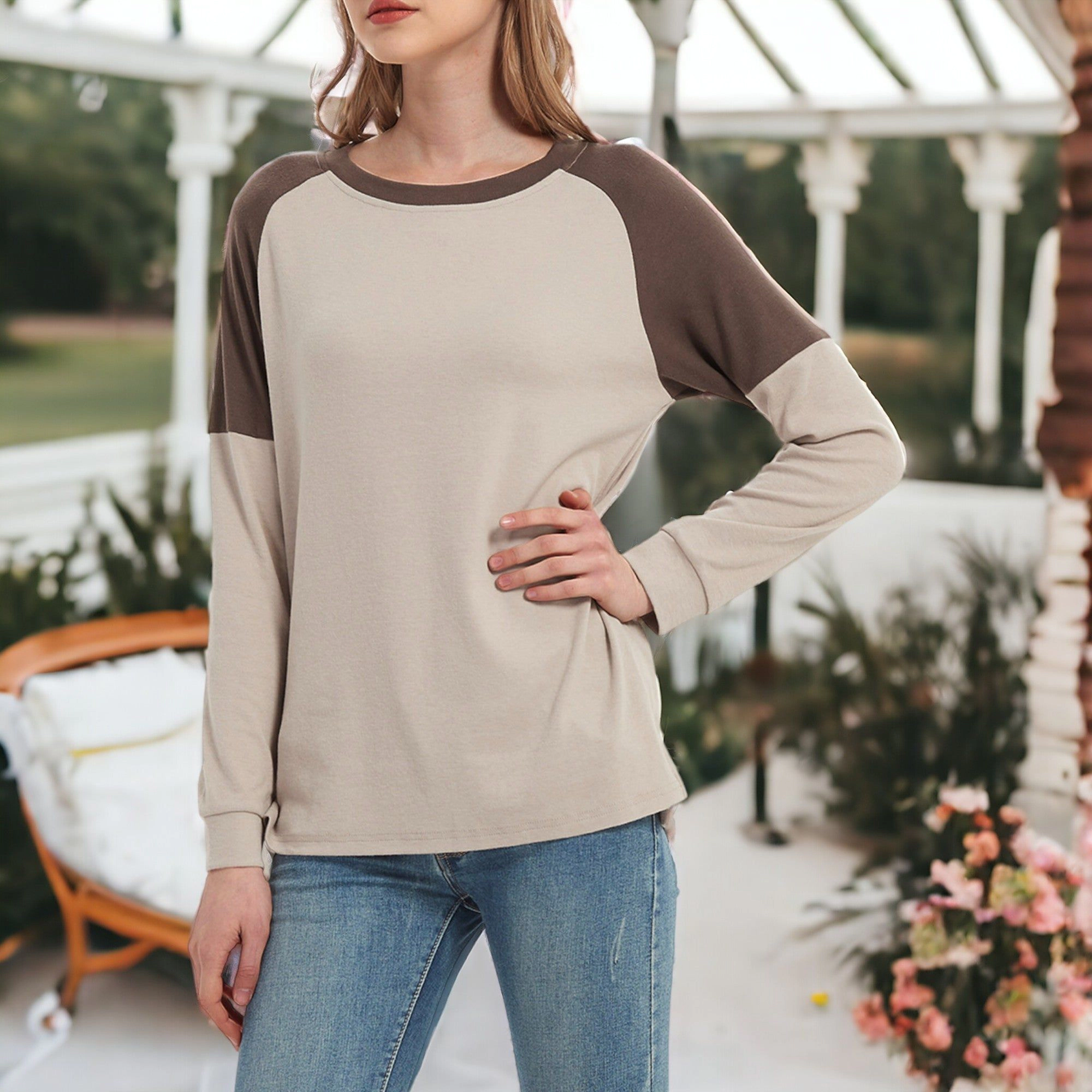 Anna-Kaci Women's Colorblock Crewneck Sweatshirt with Side Slits