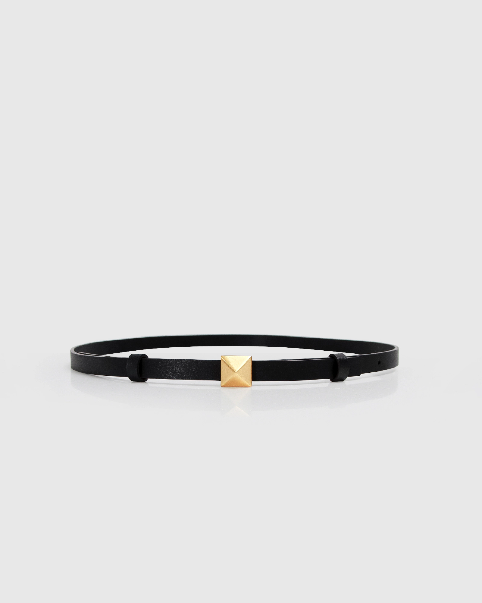 Belle & Bloom Womens Cleopatra Pyramid Stud Leather Belt