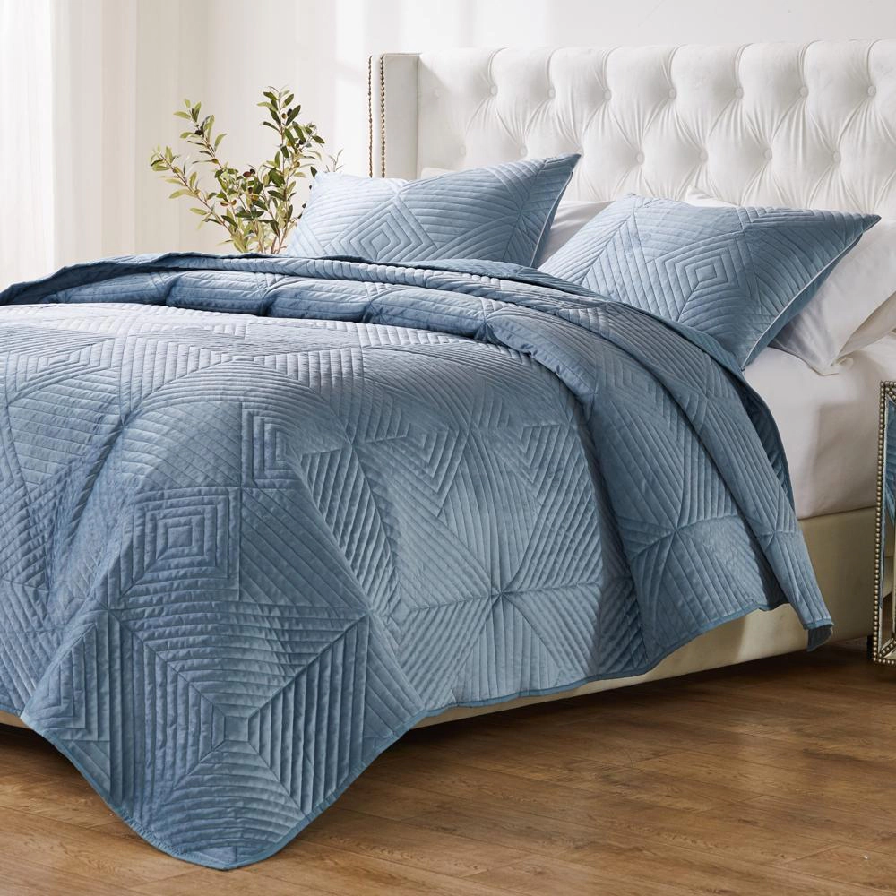 Greenland Home Fashions Riviera Dutch Velvet Luxurious Modern Ultimate Comfort Soft Plush Look Quilt Set