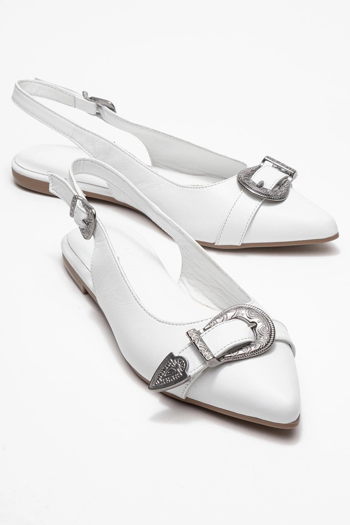 Forever & Always Womens Cordelia Leather Pointed Toe Buckle Sandals