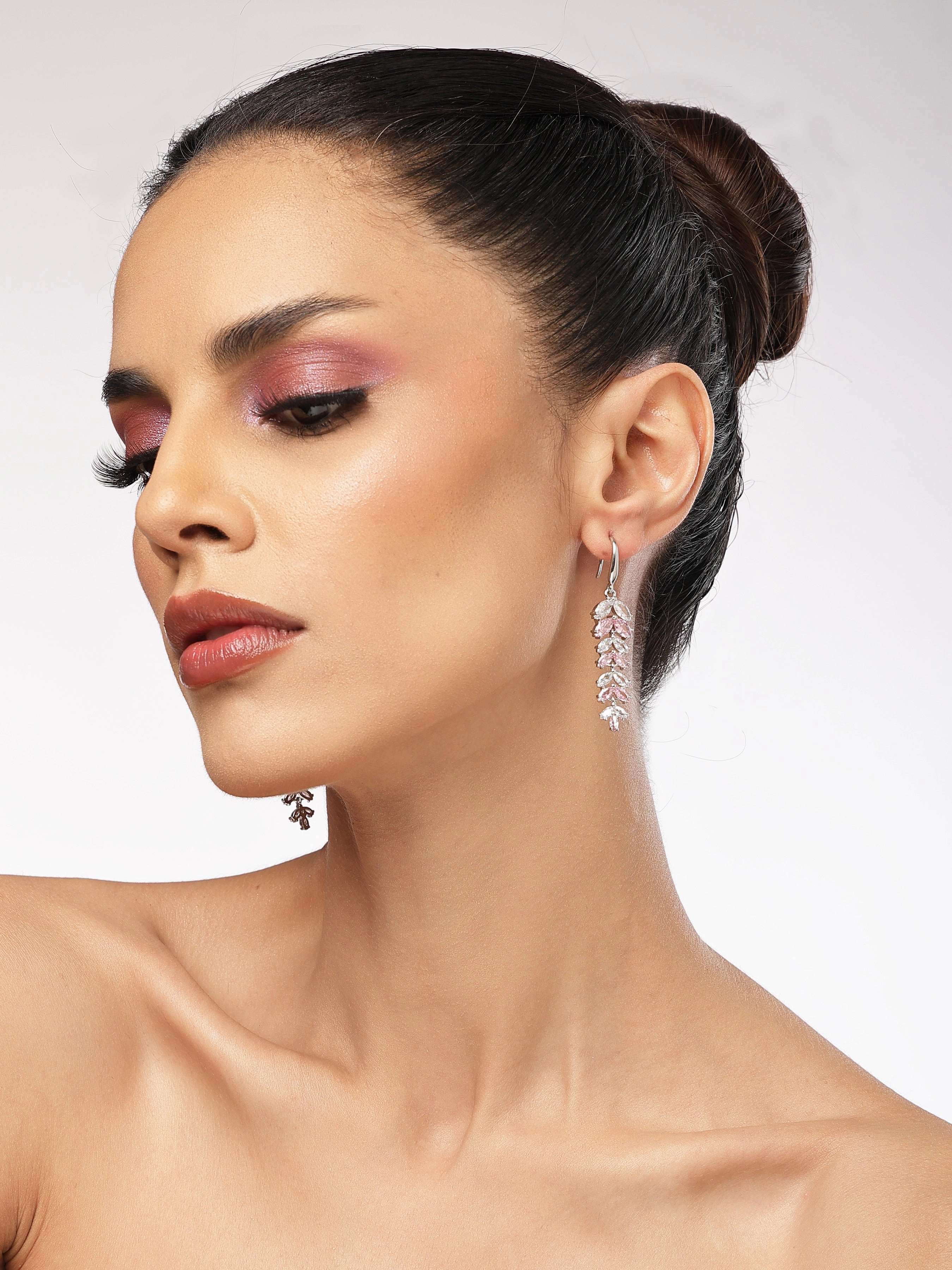 AGP PARIS Womens Leaf Cluster Drop Earrings