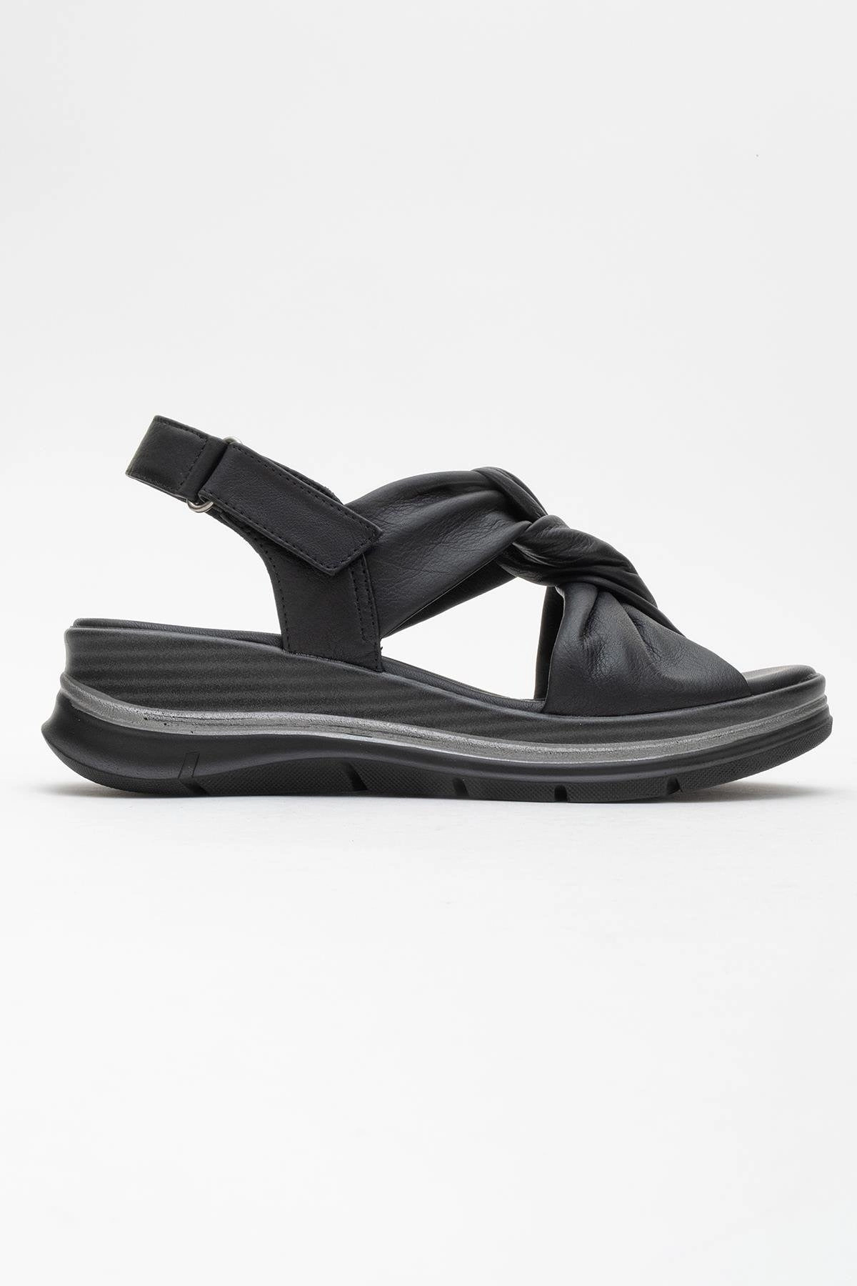 Forever & Always Womens Oara Leather Sandals
