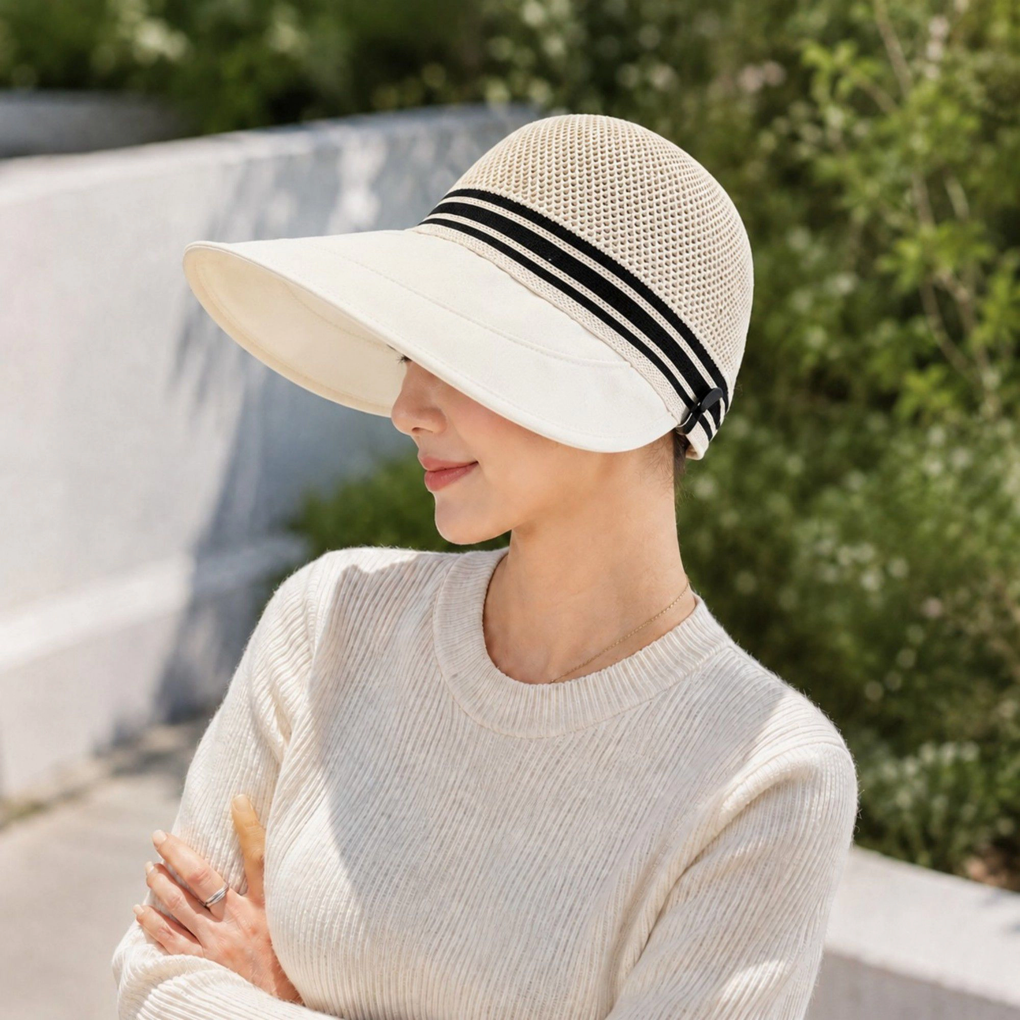 Alilang Women's Woven Wide Brim Visor Hat with Striped Band Mesh Crown Adjustable Back Strap
