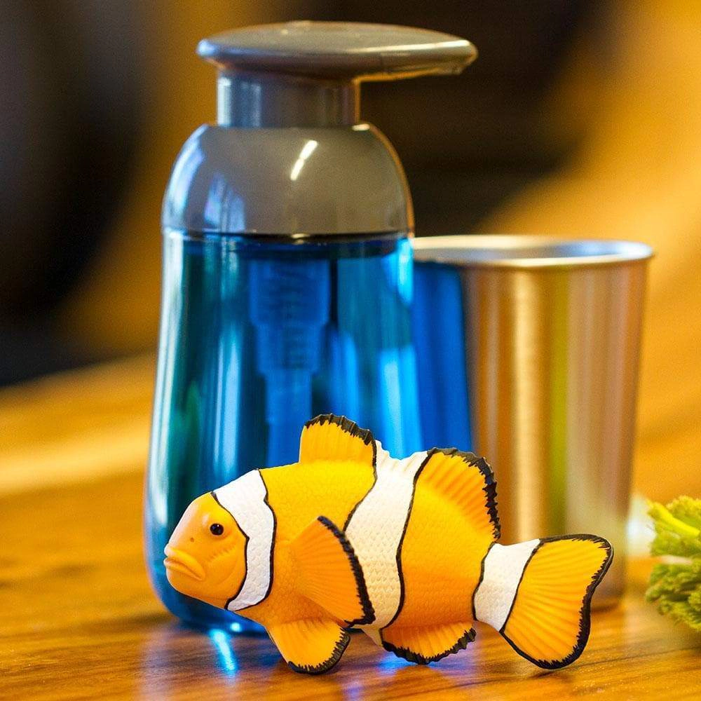Safari Ltd. - Clown Anemonefish Kids Toy Figure