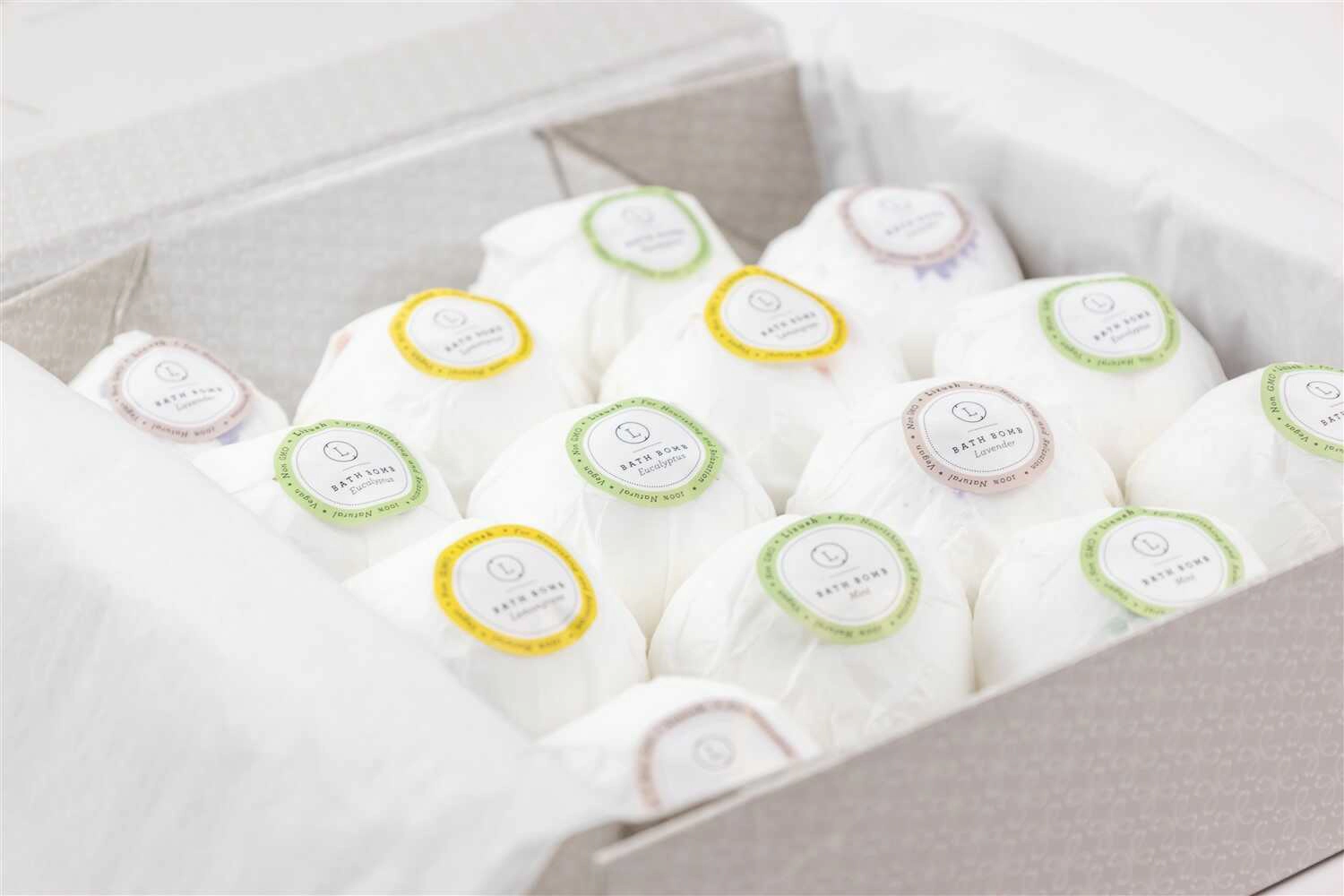 Lizush  Bath Bombs Gift Box, Set of 14 Handmade 100% Natural Bath Bombs