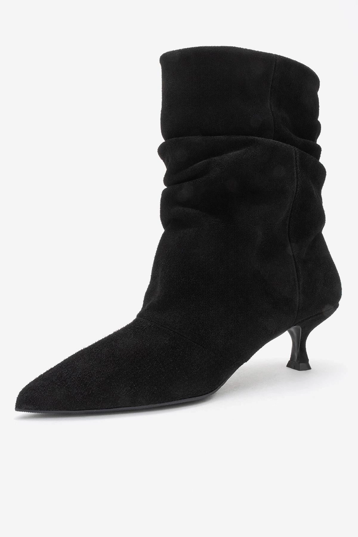 Forever & Always Womens Balei Leather Pointed Toe Boot