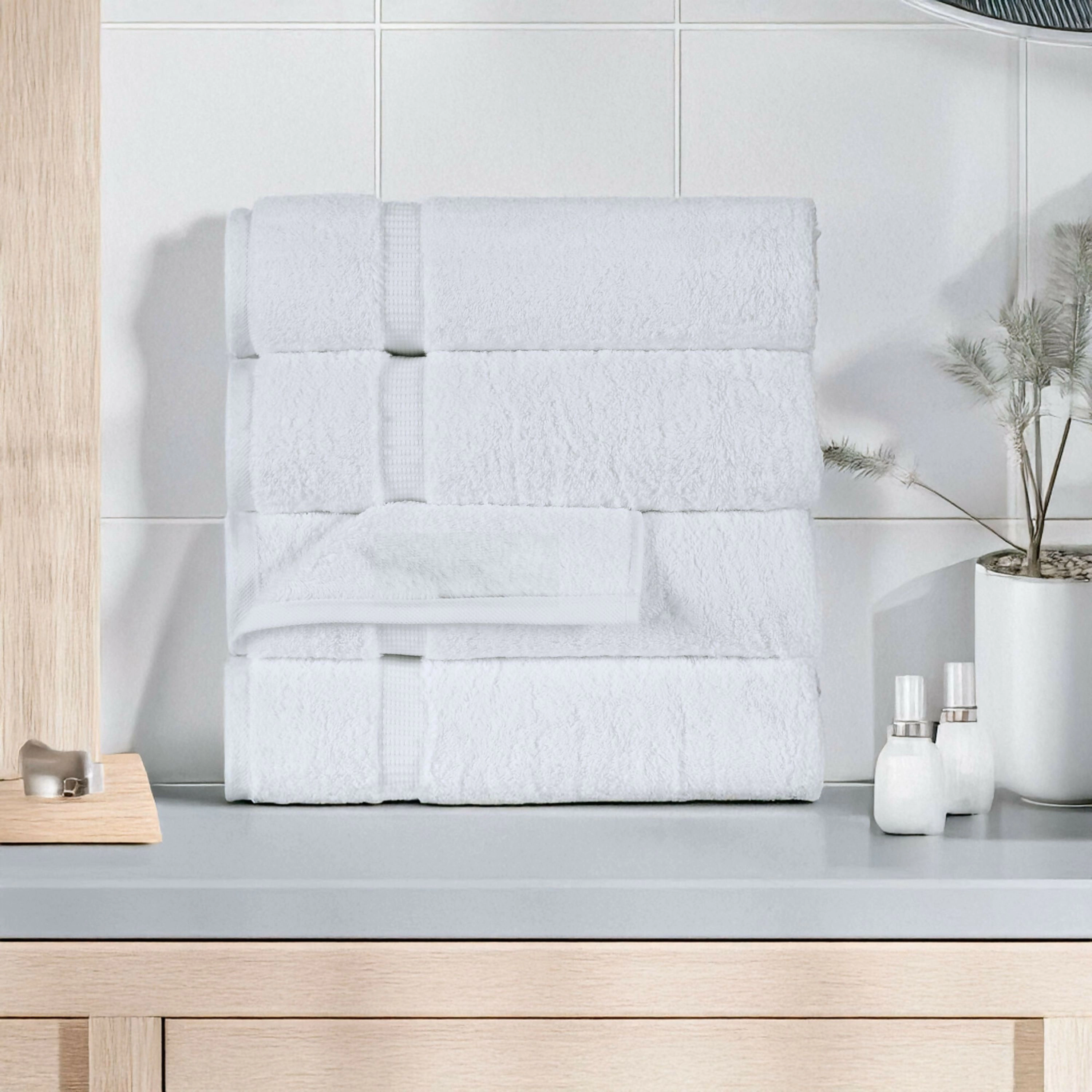 Wear Sierra Hamptons Turkish Bath Towel