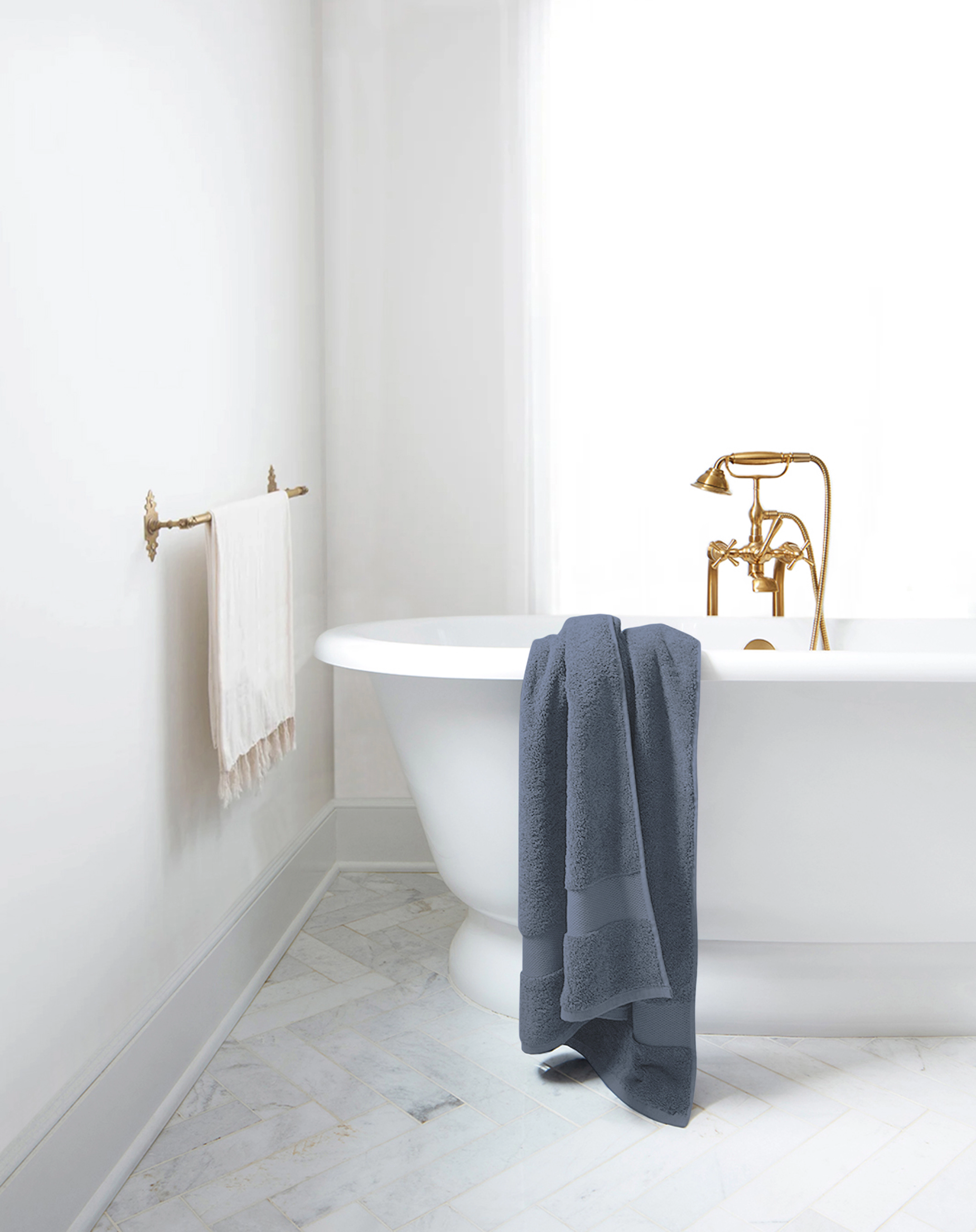 Delara Organic Cotton Luxuriously Plush Towels GOTS and Oeko-TEX Certified Feather Touch Technology Towel Set 33 Piece