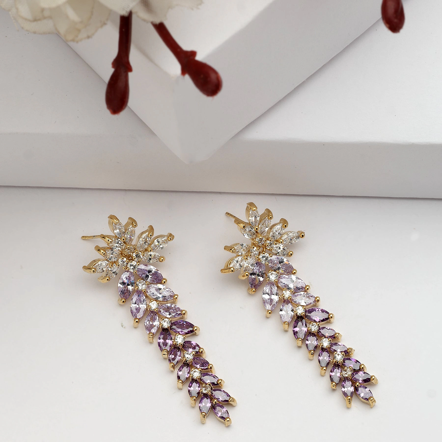 AGP PARIS Womens Diva Floral Drop Earrings