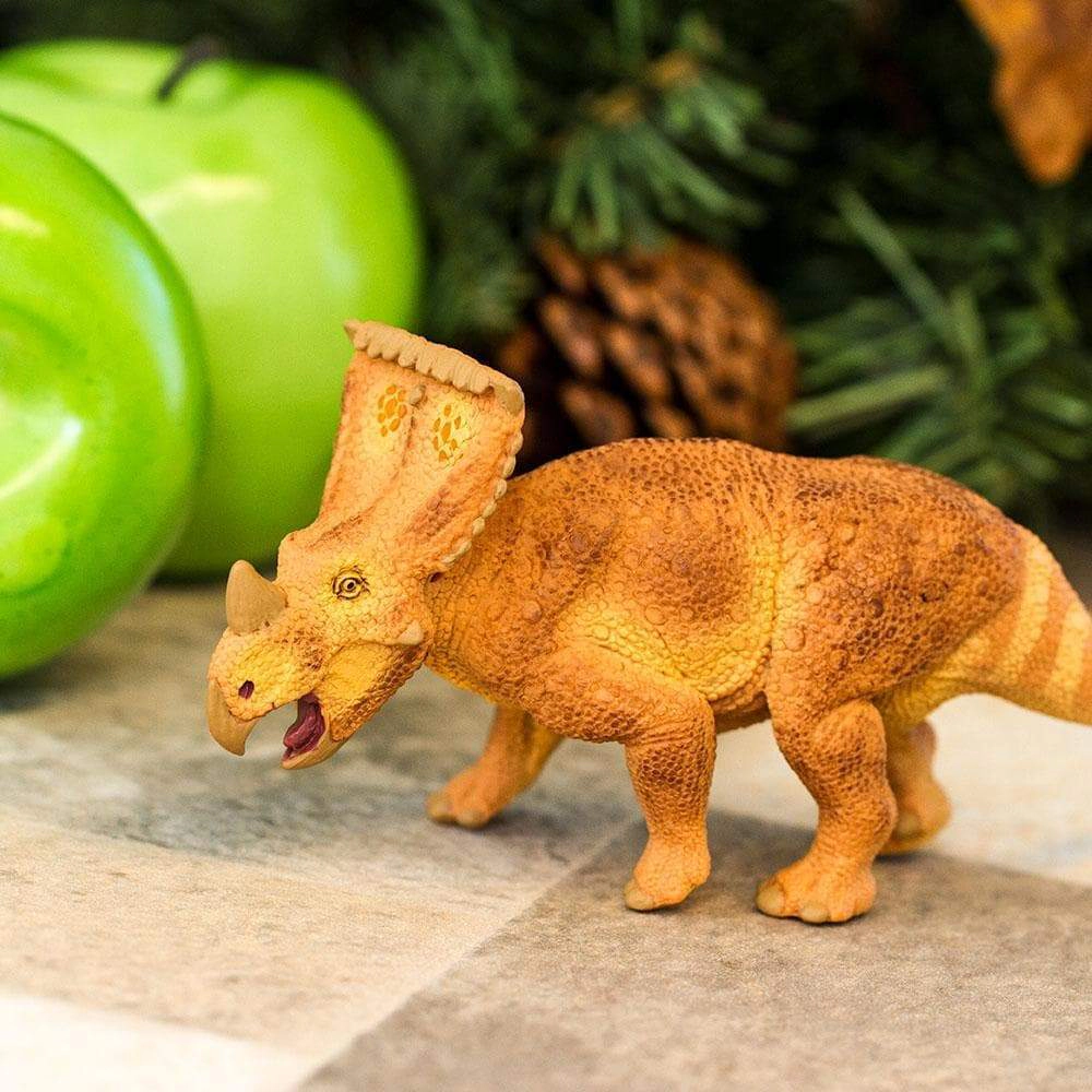 Safari Ltd. - Vagaceratops Kids Prehistoric/Dinosaur Toy Figure