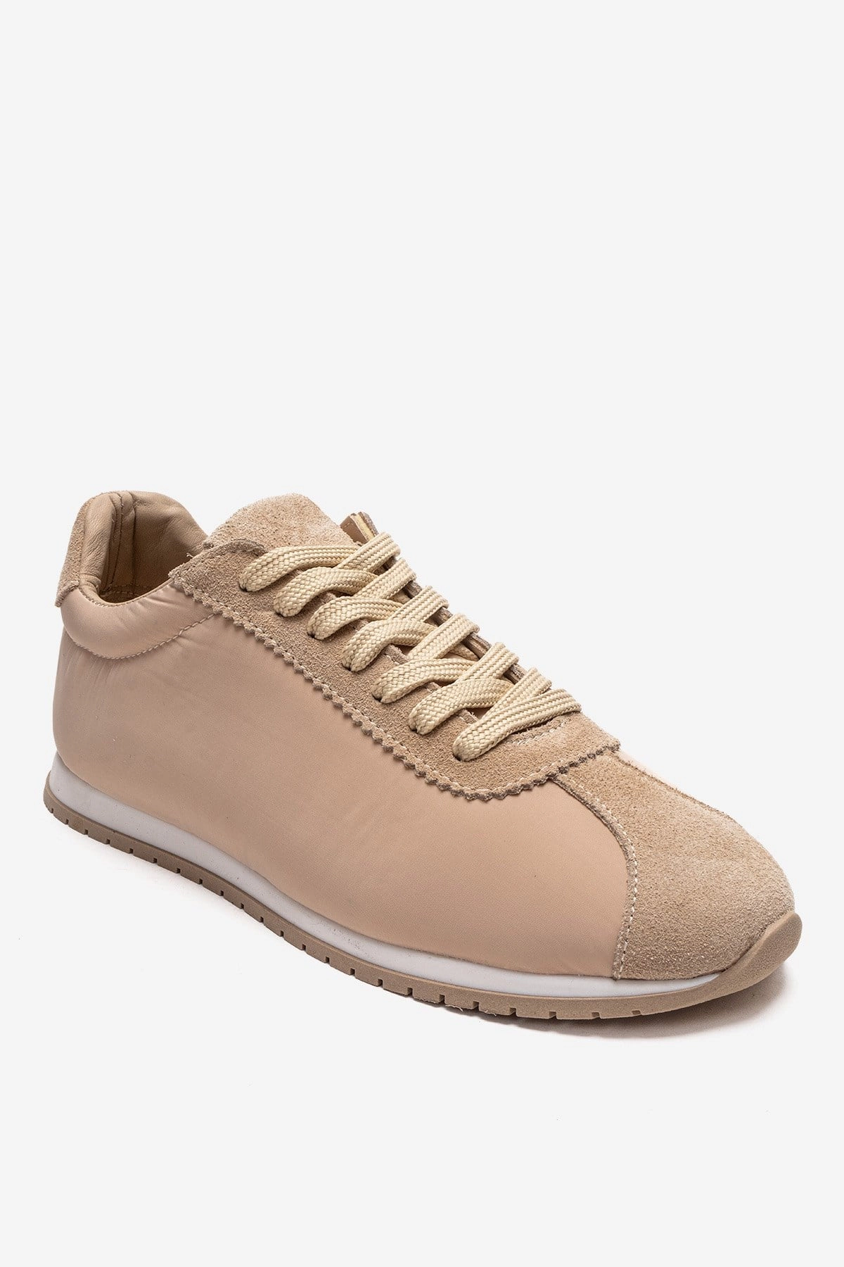 Forever & Always Womens Unica Leather Sport Sneaker
