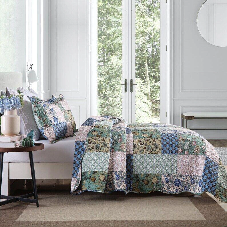 MarCielo 3 Piece Floral Quilt Set – Lightweight Bedspread Set