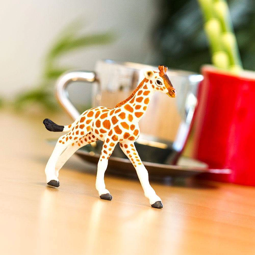 Safari Ltd. - Reticulated Giraffe Baby Kids Toy Figure