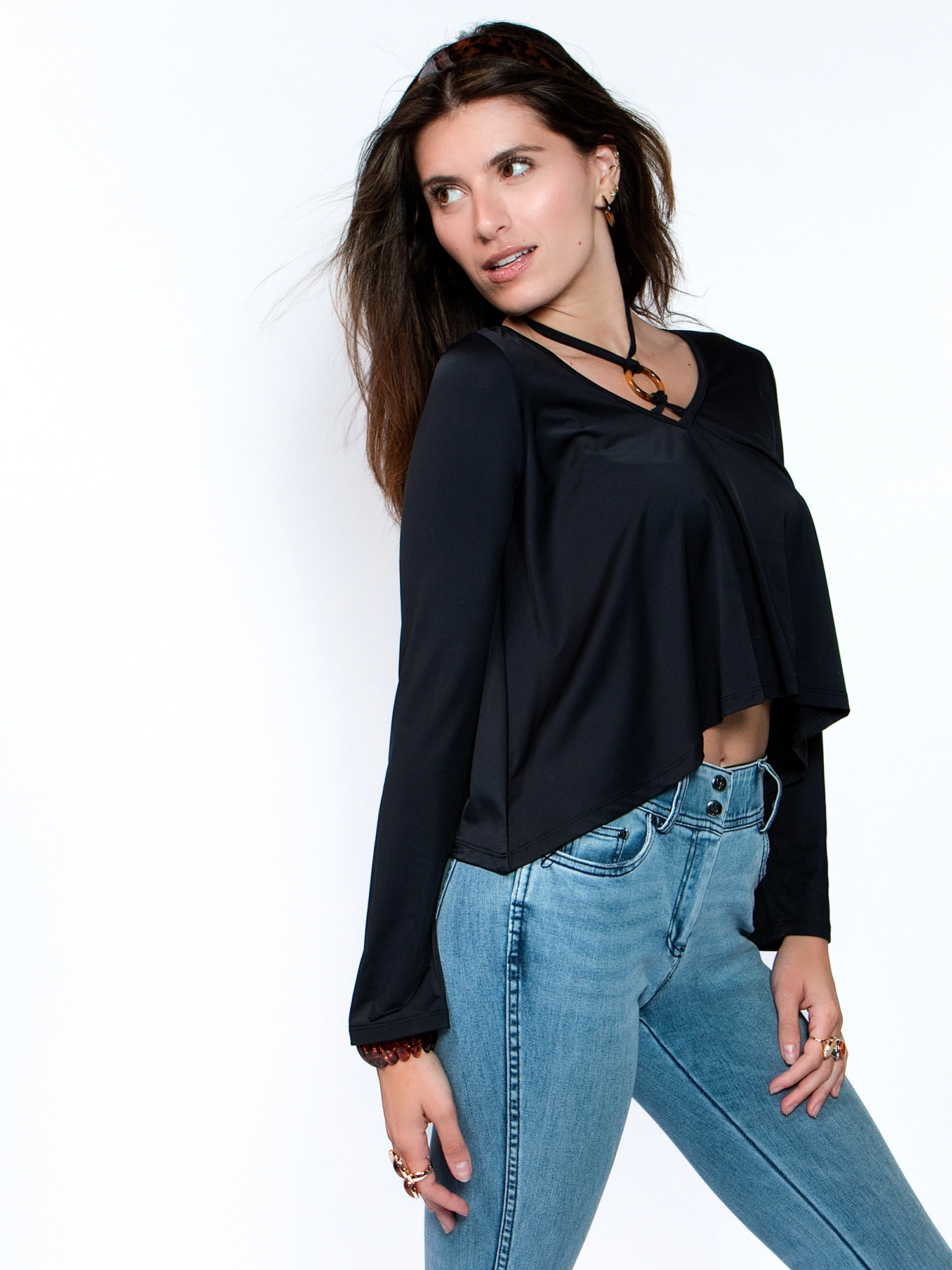 JESS by Meiko Women's Cutout V Neck Halter Long Sleeve Irregular Hem Cropped Top