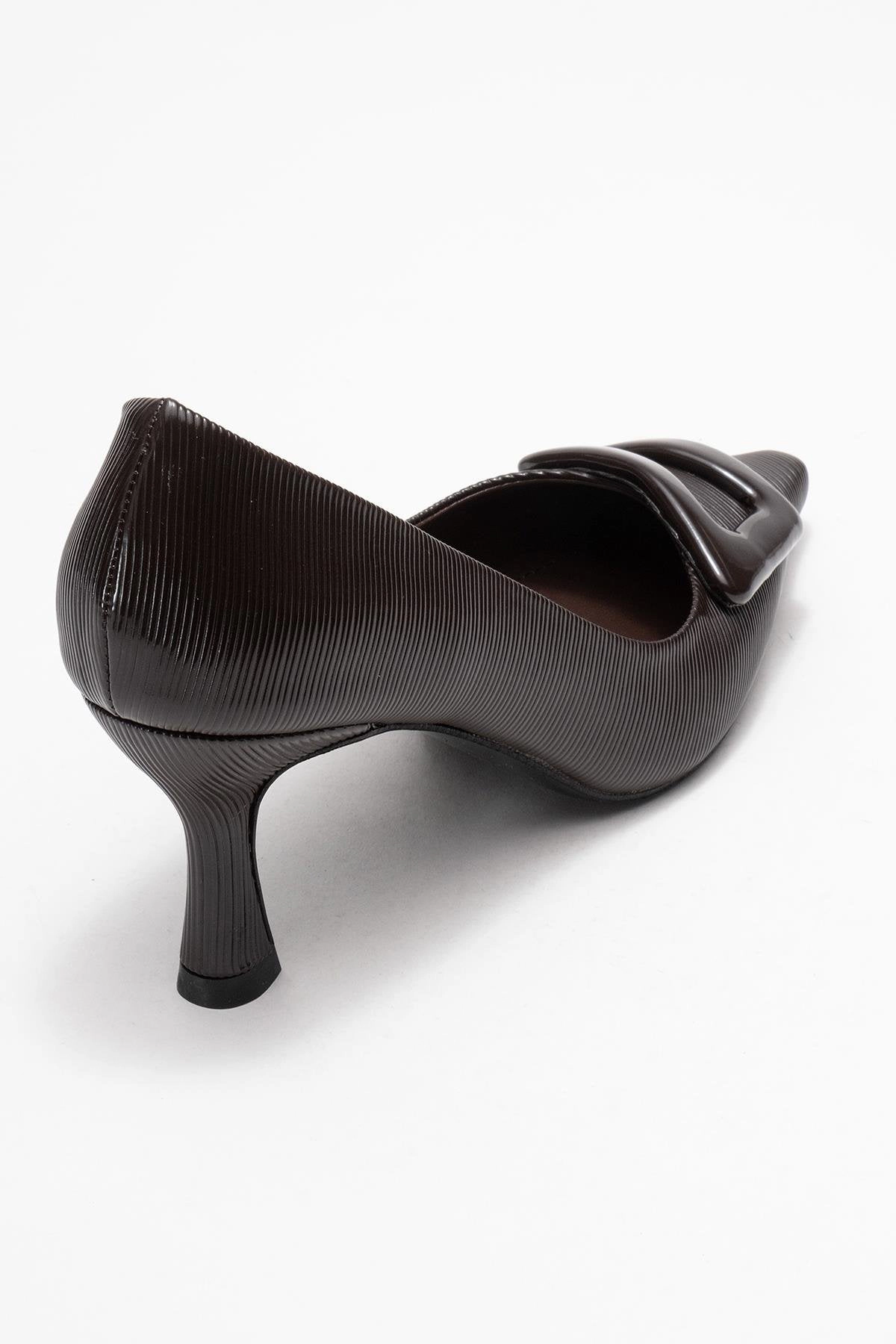 Prologue Shoes Womens Astra Buckle Pointed Toe Pump