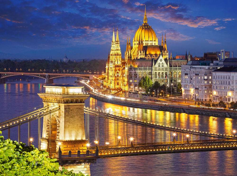 CASTORLAND 2000 Piece Jigsaw Puzzles, Budapest view at dusk, Parliament, Hungary Puzzle, C-200405-2
