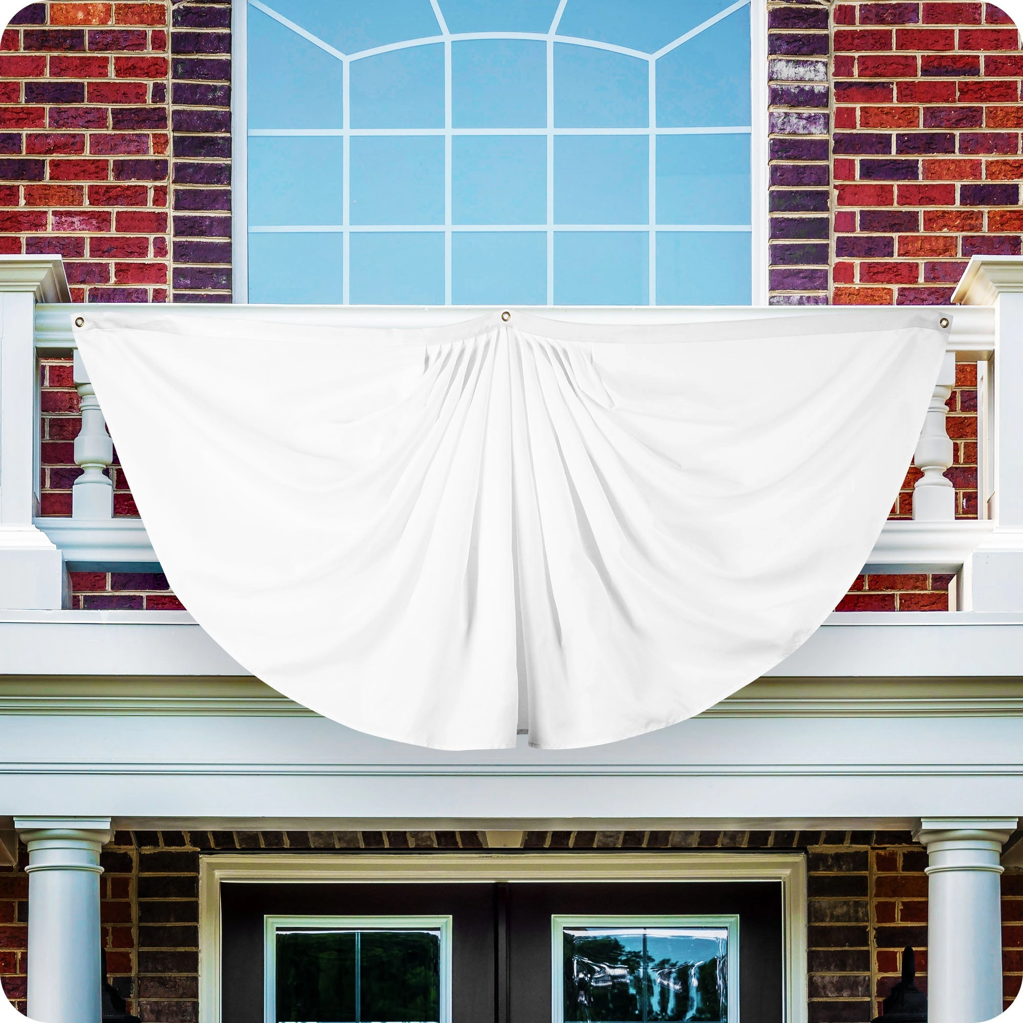 G128 White Pleated Fan Flag 3x6 Ft - 150D Polyester, Fade-Resistant Print, Brass Grommets