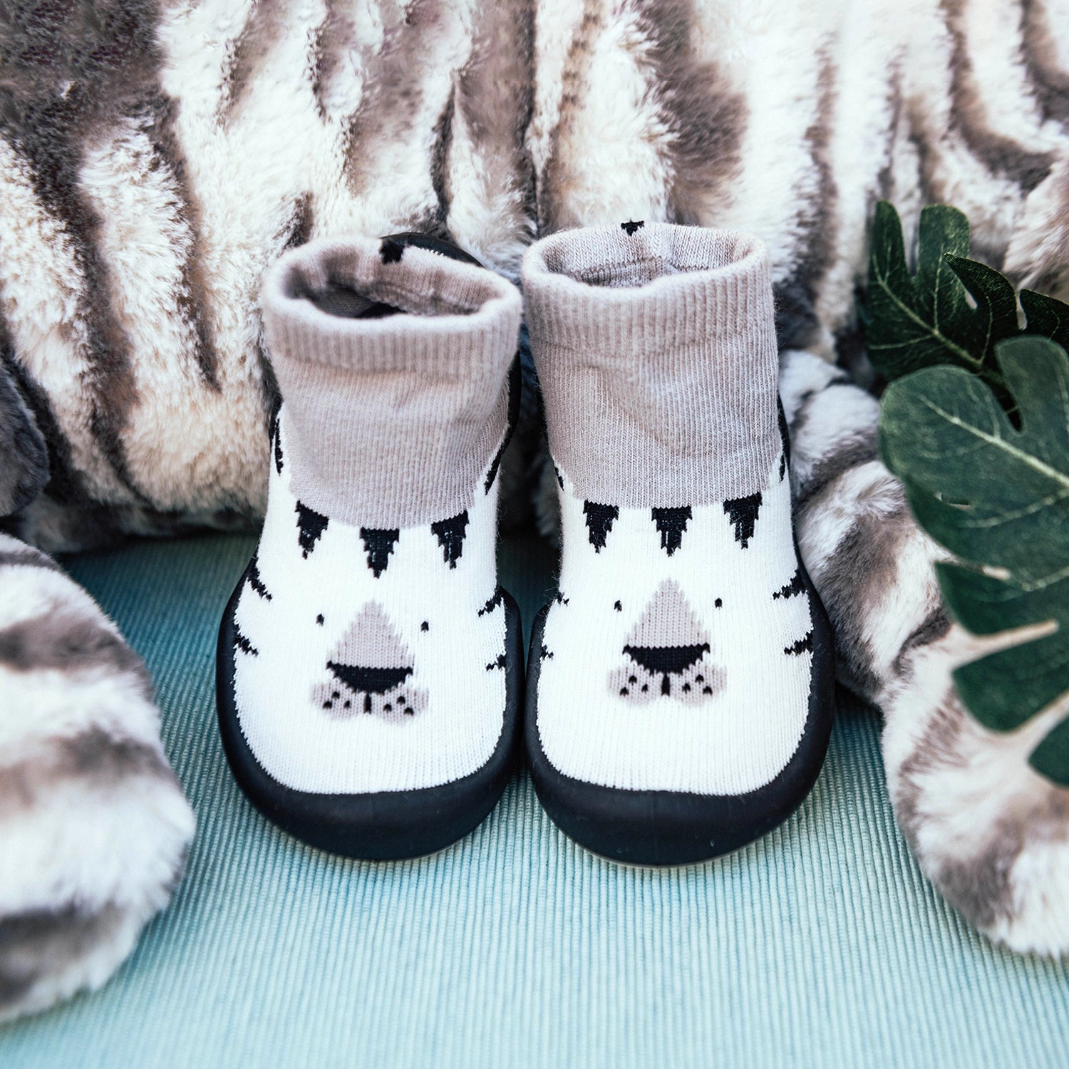 Komuello Toddler Boy First Walk Sock Shoes White Tiger