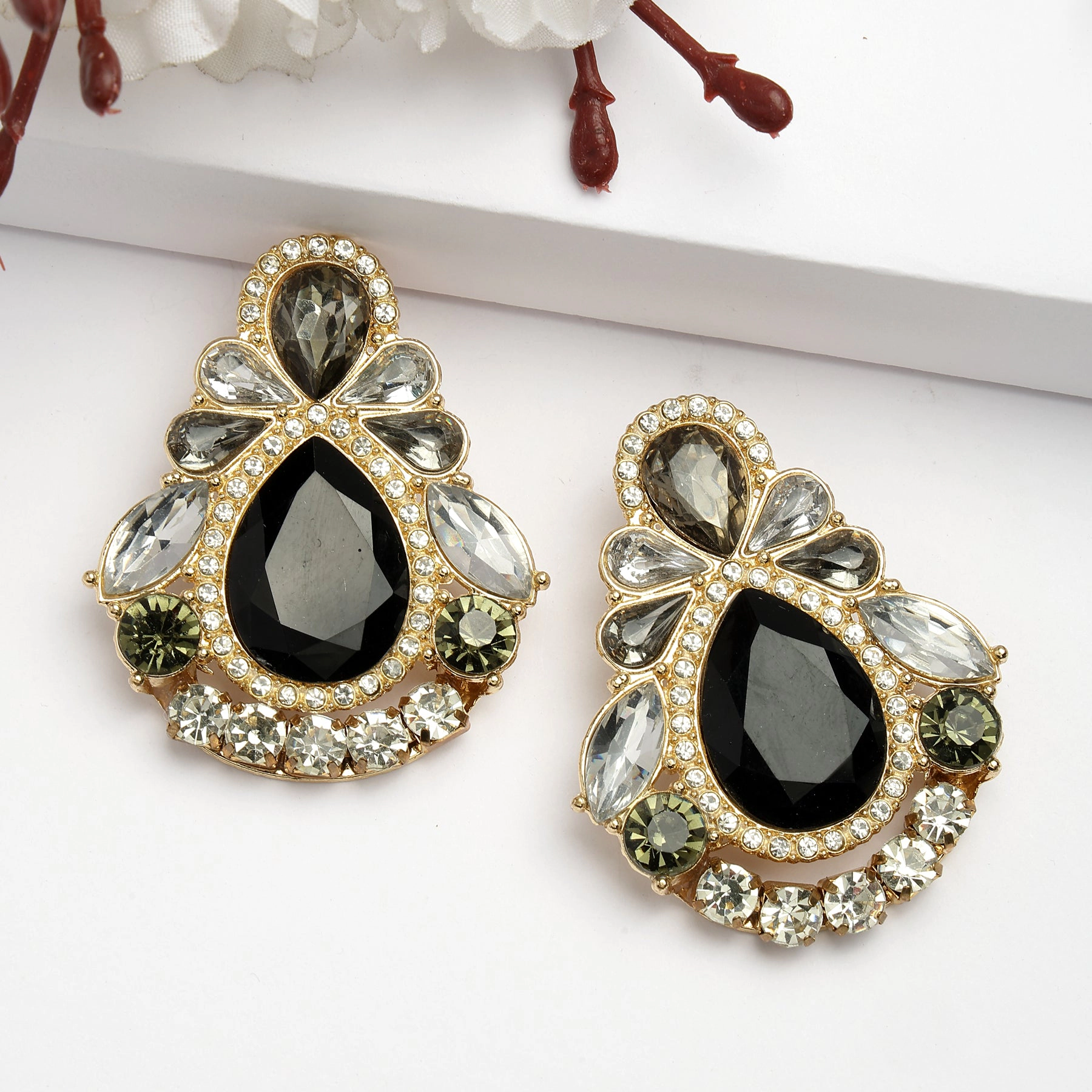AGP PARIS Womens Diva Collection Iconic Petal Stud Earrings