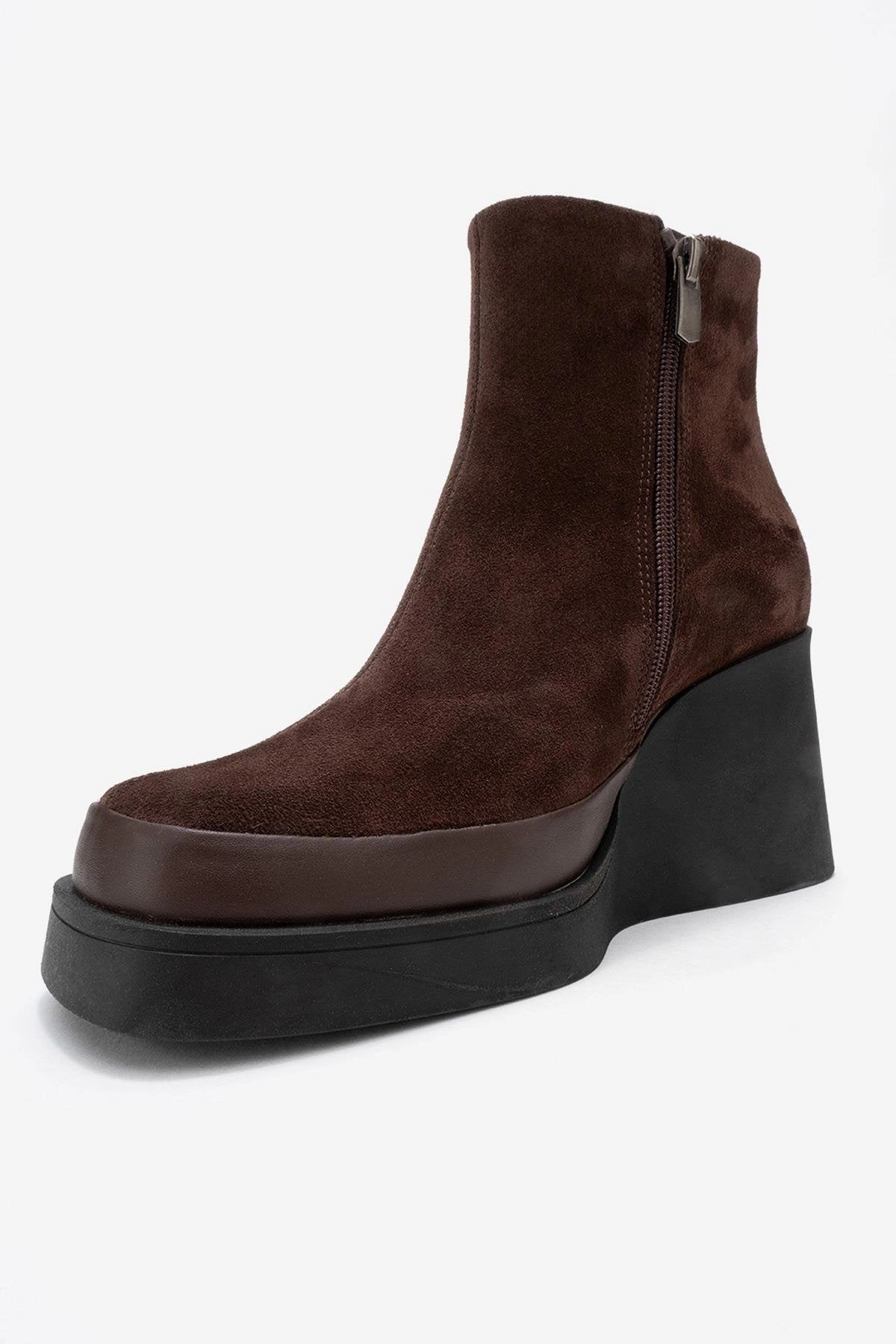 Forever & Always Womens Livia Leather Wedge Boots