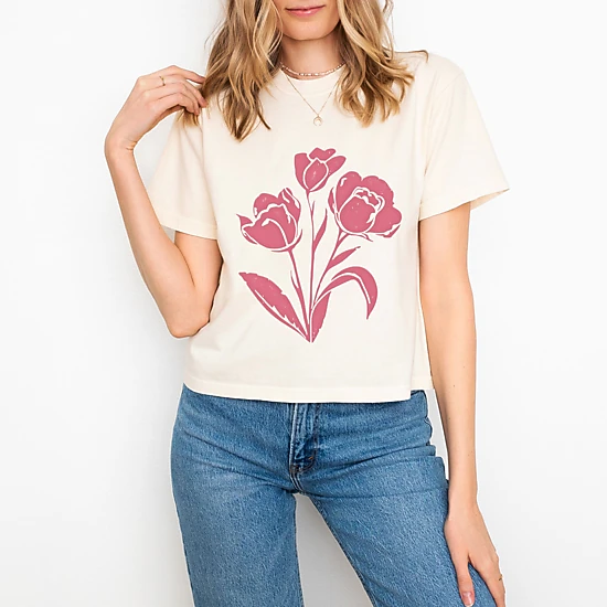 Simply Sage Market - Pink Roses - Women's Boxy Crop Top Graphic T-Shirt