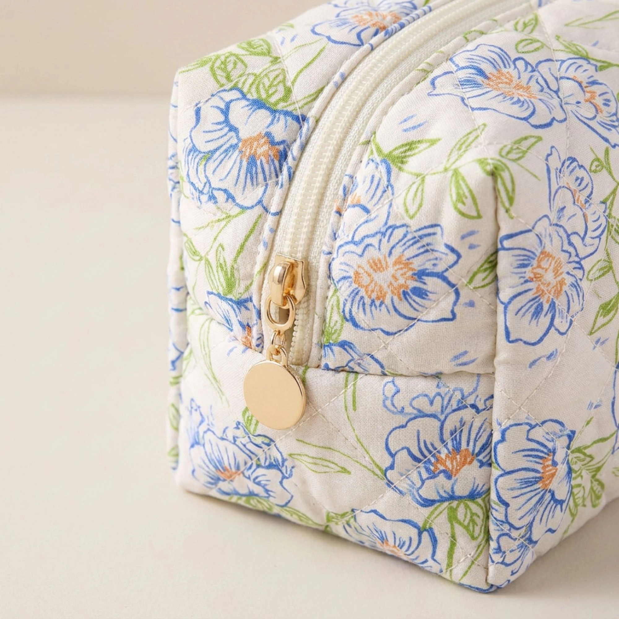Alilang Women Floral Quilted Makeup Bag Travel Cosmetic Toiletry Pouch with Zipper Closure